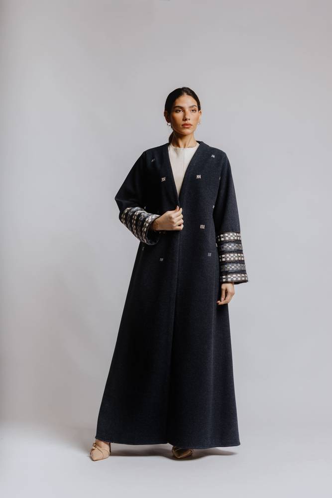 PEC 340101 - A ABAYA - PEARL COLLECTION - MIRA Y MANO