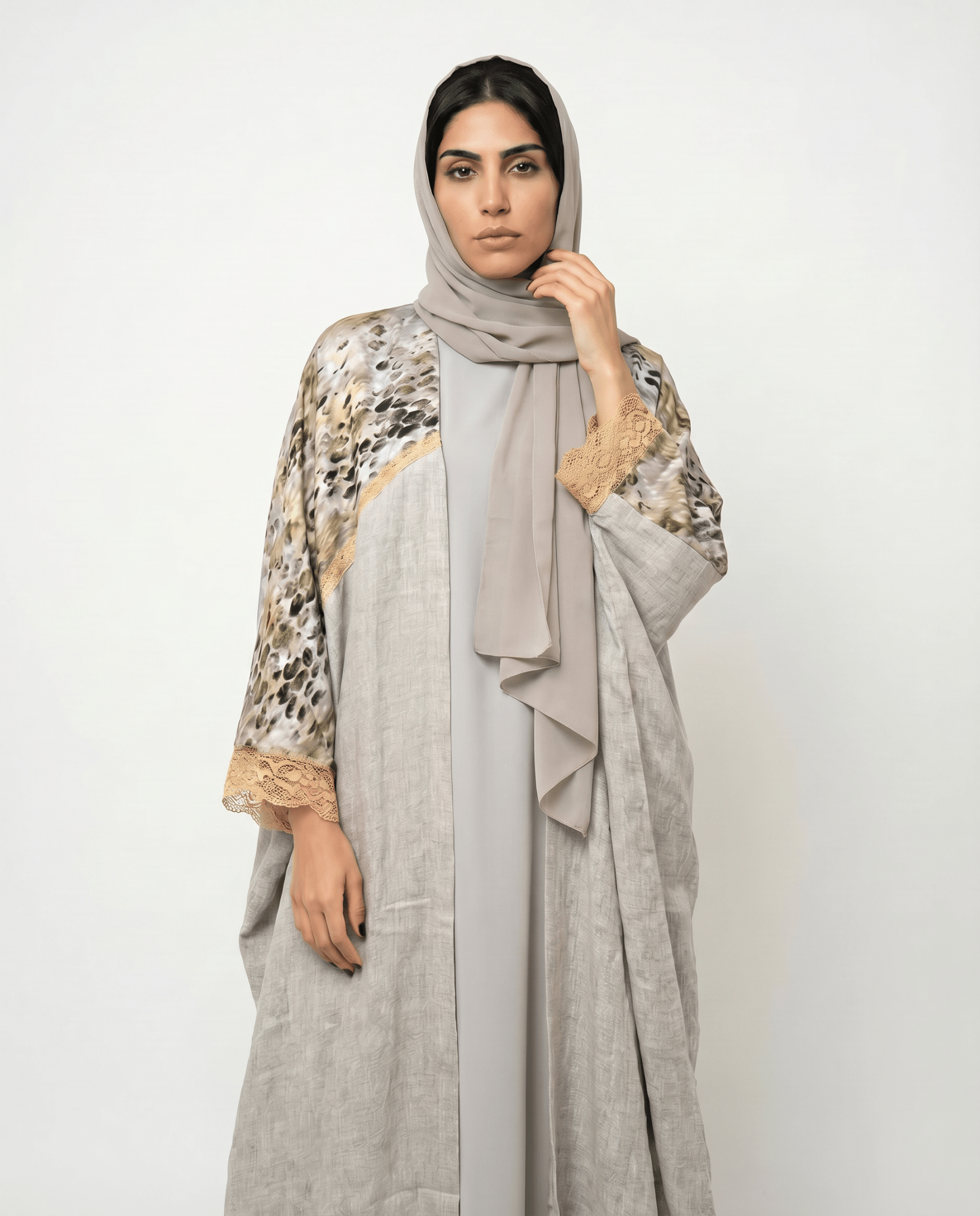 PEC 340120 ABAYA - PEARL COLLECTION - MIRA Y MANO