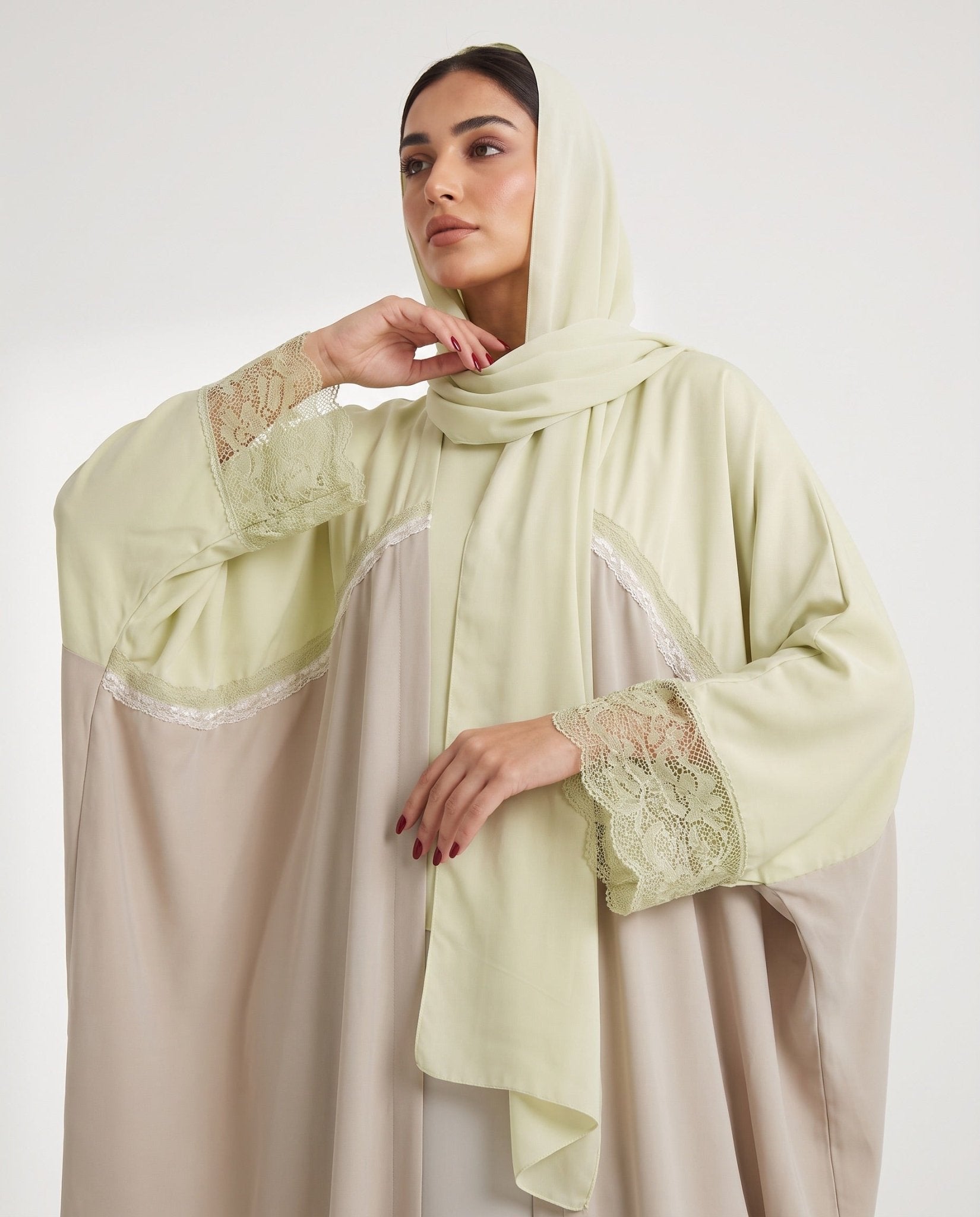 PEC 340149 - Gray Silk Abaya - PEARL COLLECTION - MIRA Y MANO