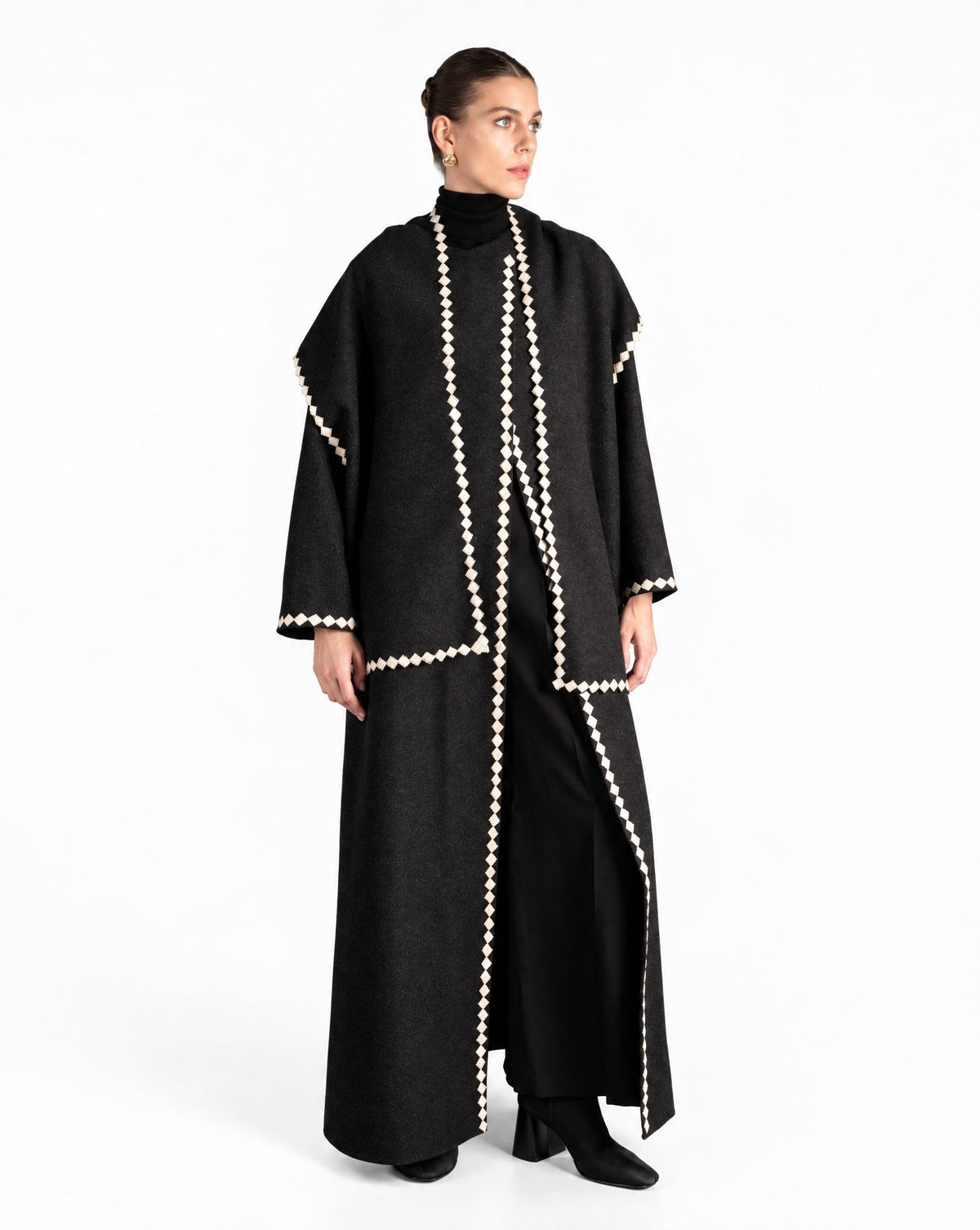 PEC 780010 ABAYA - PEARL COLLECTION - MIRA Y MANO