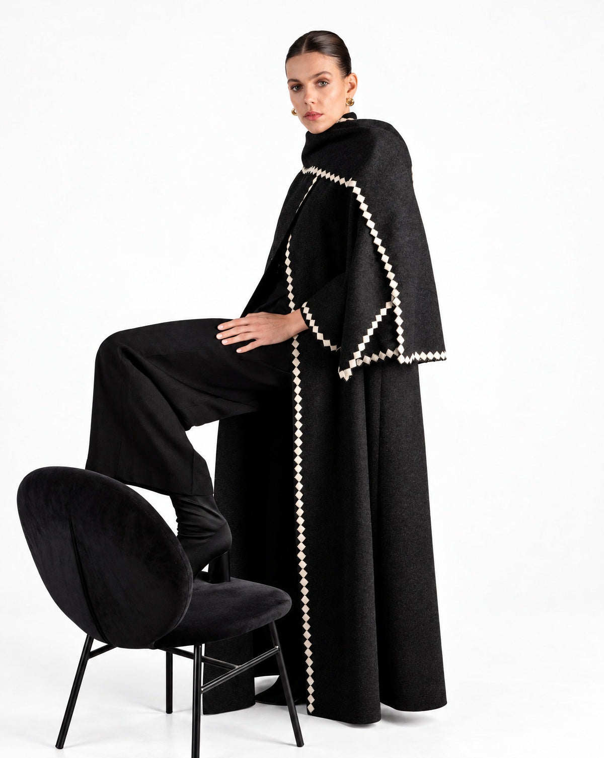 PEC 780010 ABAYA - PEARL COLLECTION - MIRA Y MANO
