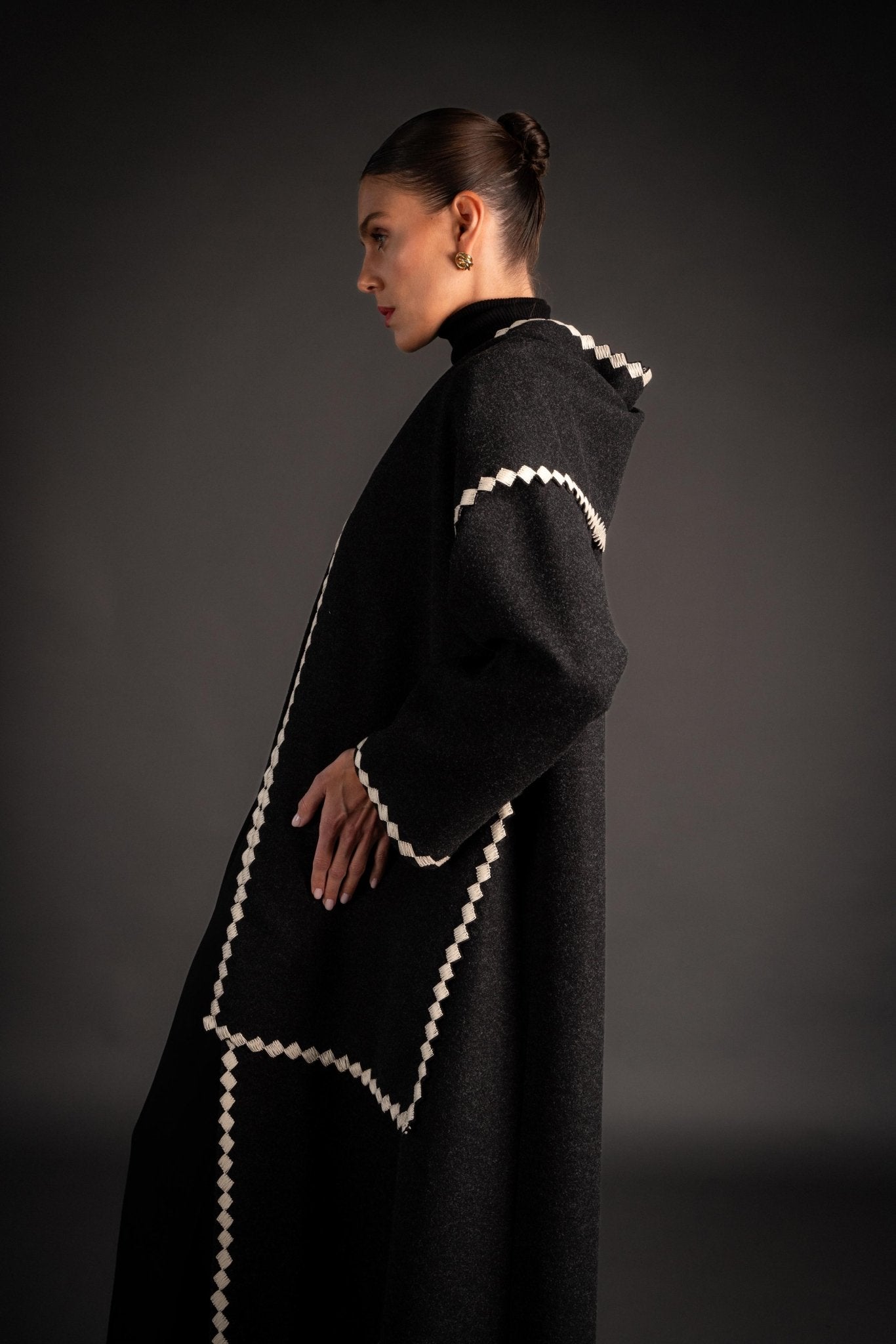 PEC 780010 ABAYA - PEARL COLLECTION - MIRA Y MANO