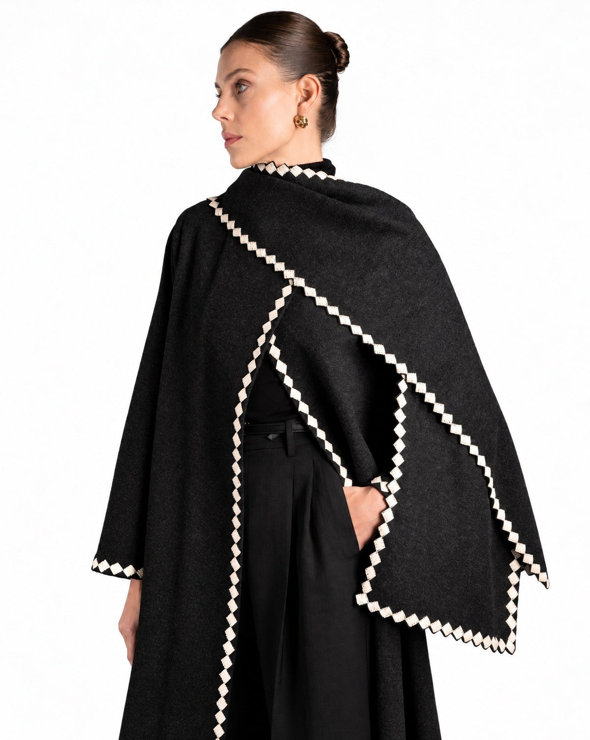 PEC 780010 ABAYA - PEARL COLLECTION - MIRA Y MANO