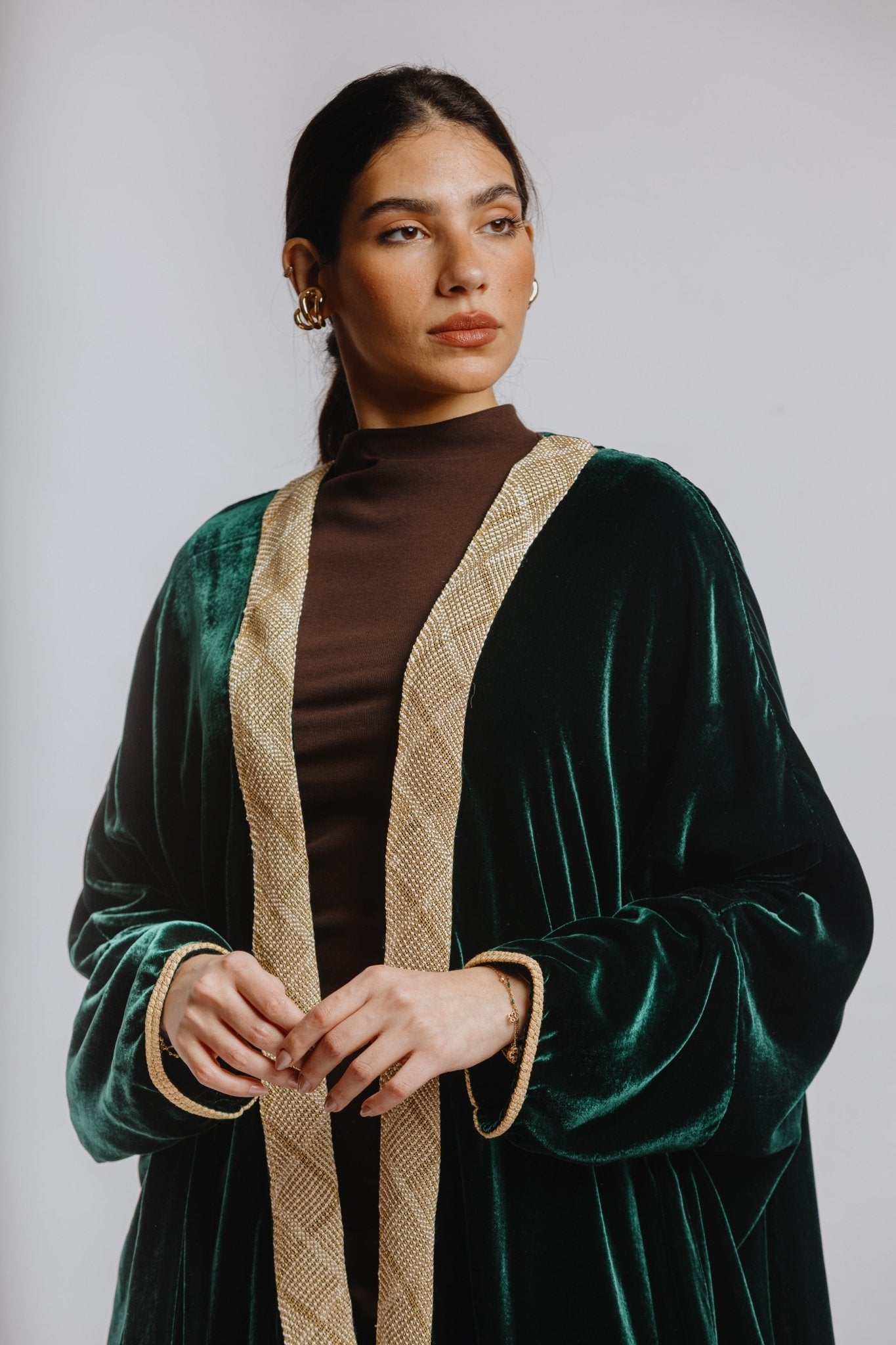 PEC 780025 ABAYA - PEARL COLLECTION - MIRA Y MANO