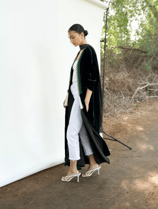 FRIDA IN GREEN ABAYA - PRIVILEGE OFFICIAL - MIRA Y MANO