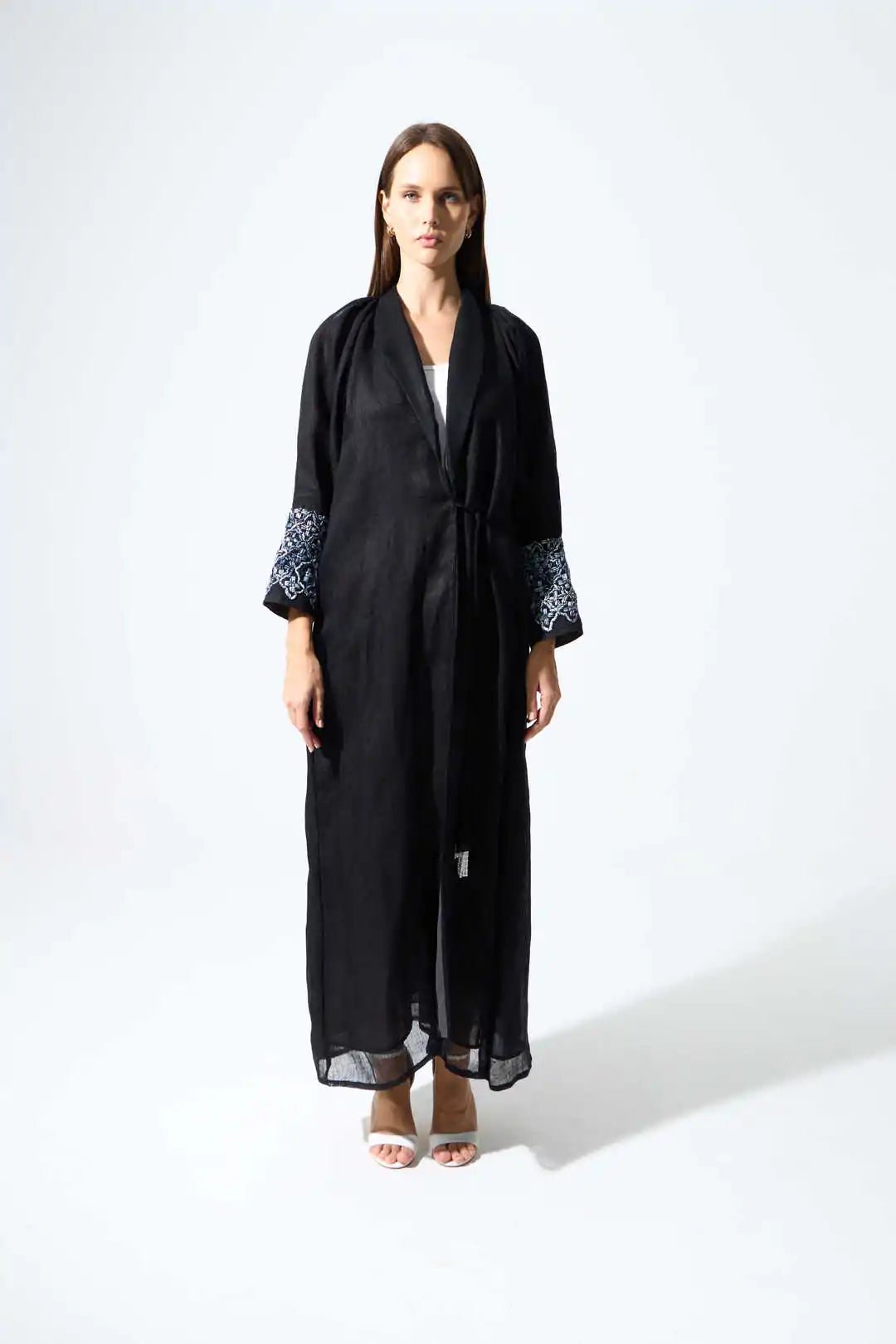 KHAITE - BK ABAYA - PRIVILEGE OFFICIAL - MIRA Y MANO