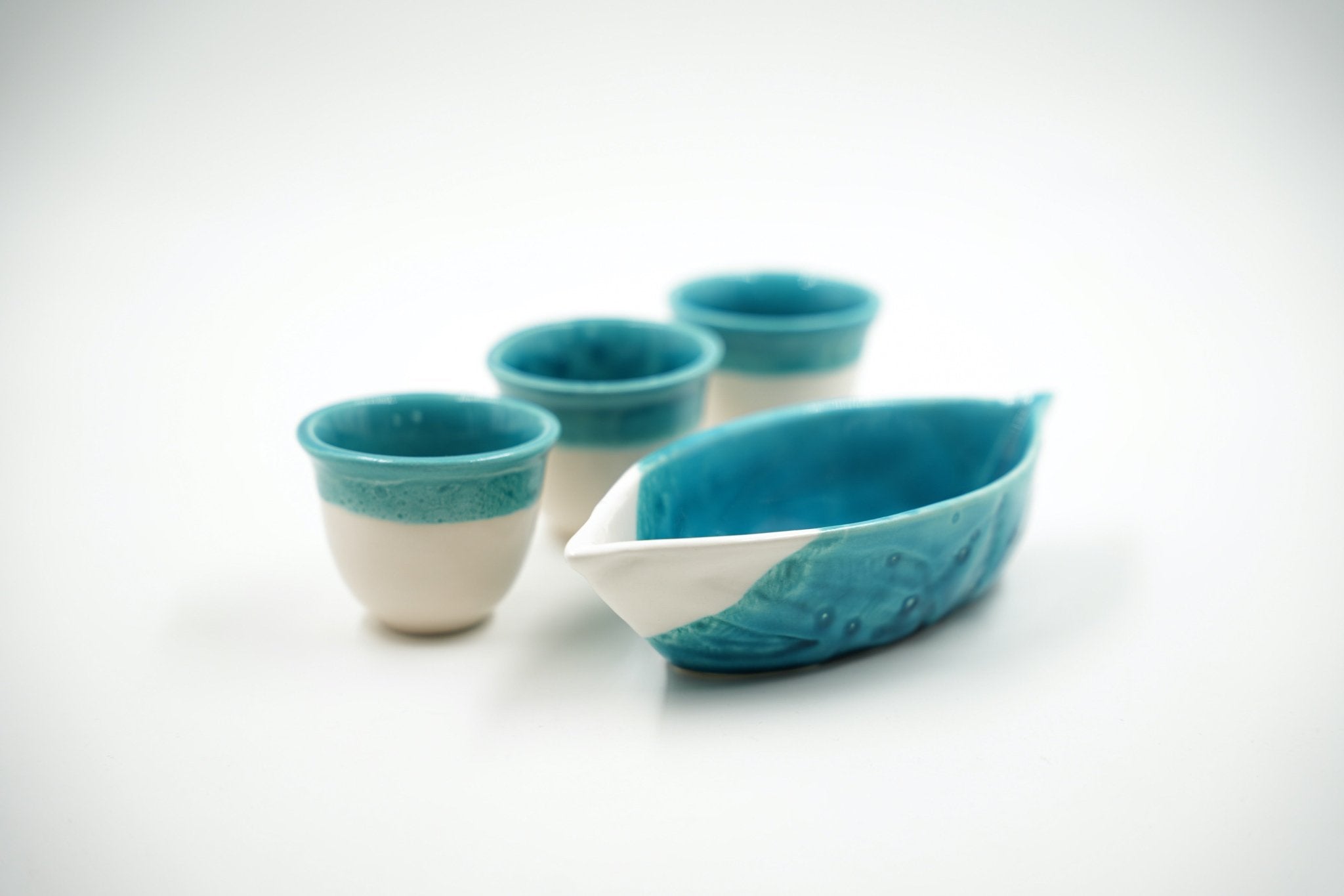 OLIVE CUPS - PTI - MIRA Y MANO