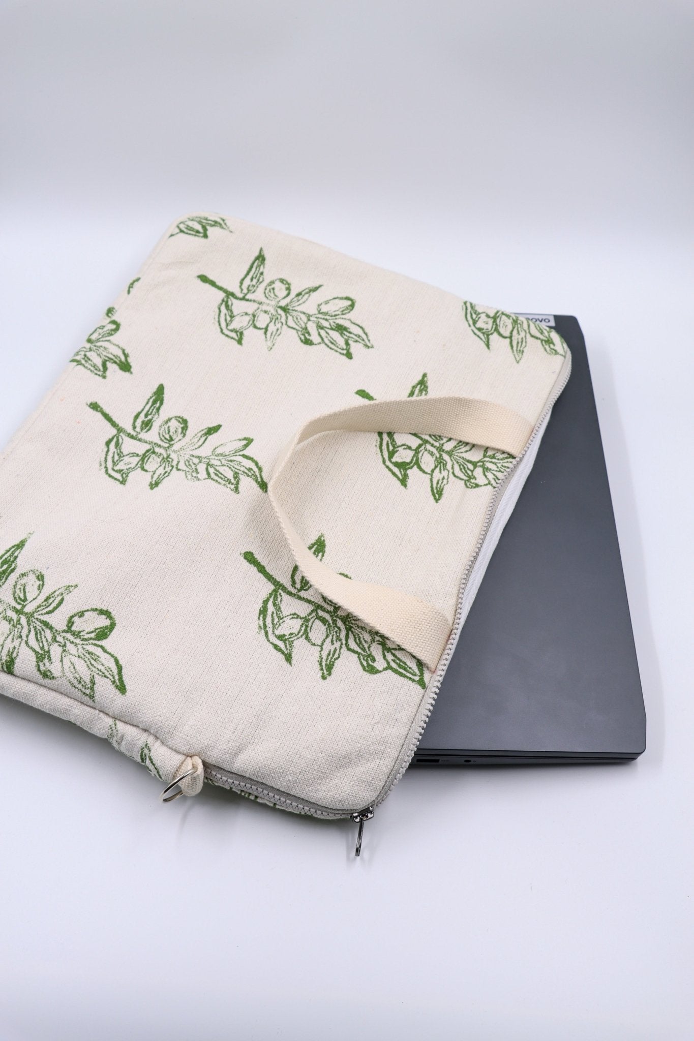 OLIVE LAPTOP BAG - PTI - MIRA Y MANO