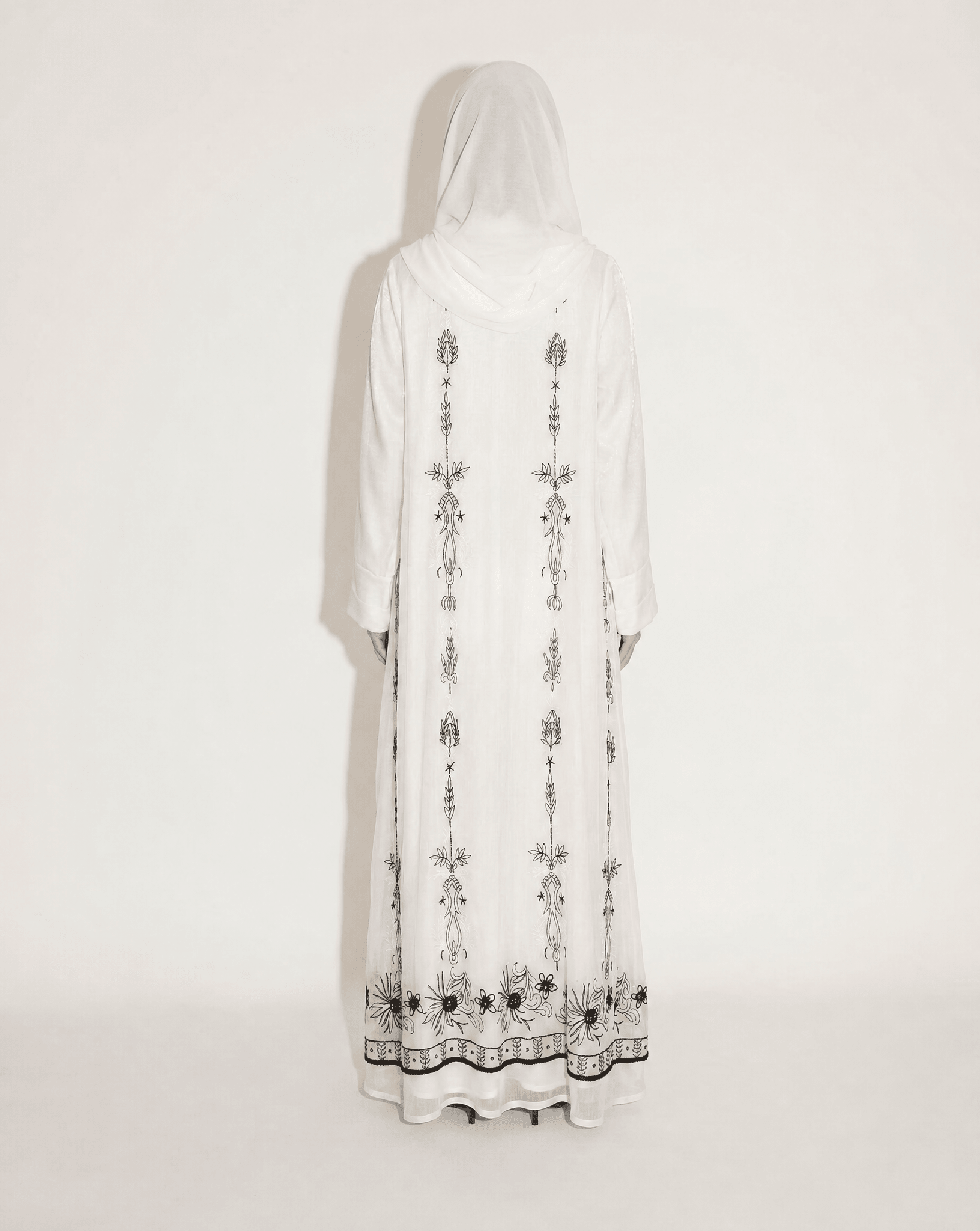 ME16 ABAYA - QATARIA ABAYA - MIRA Y MANO