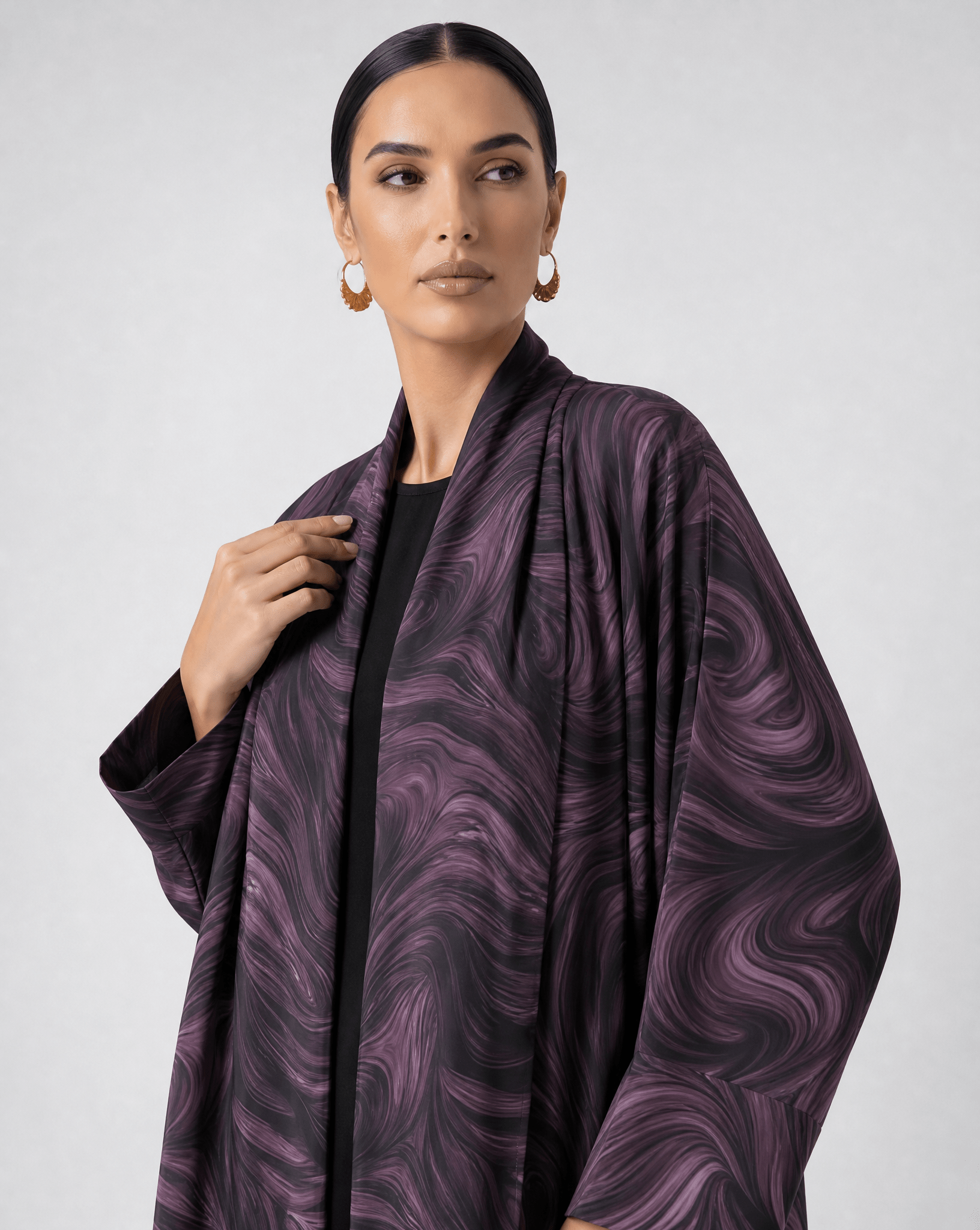 MQE21 ABAYA - QATARIA ABAYA - MIRA Y MANO