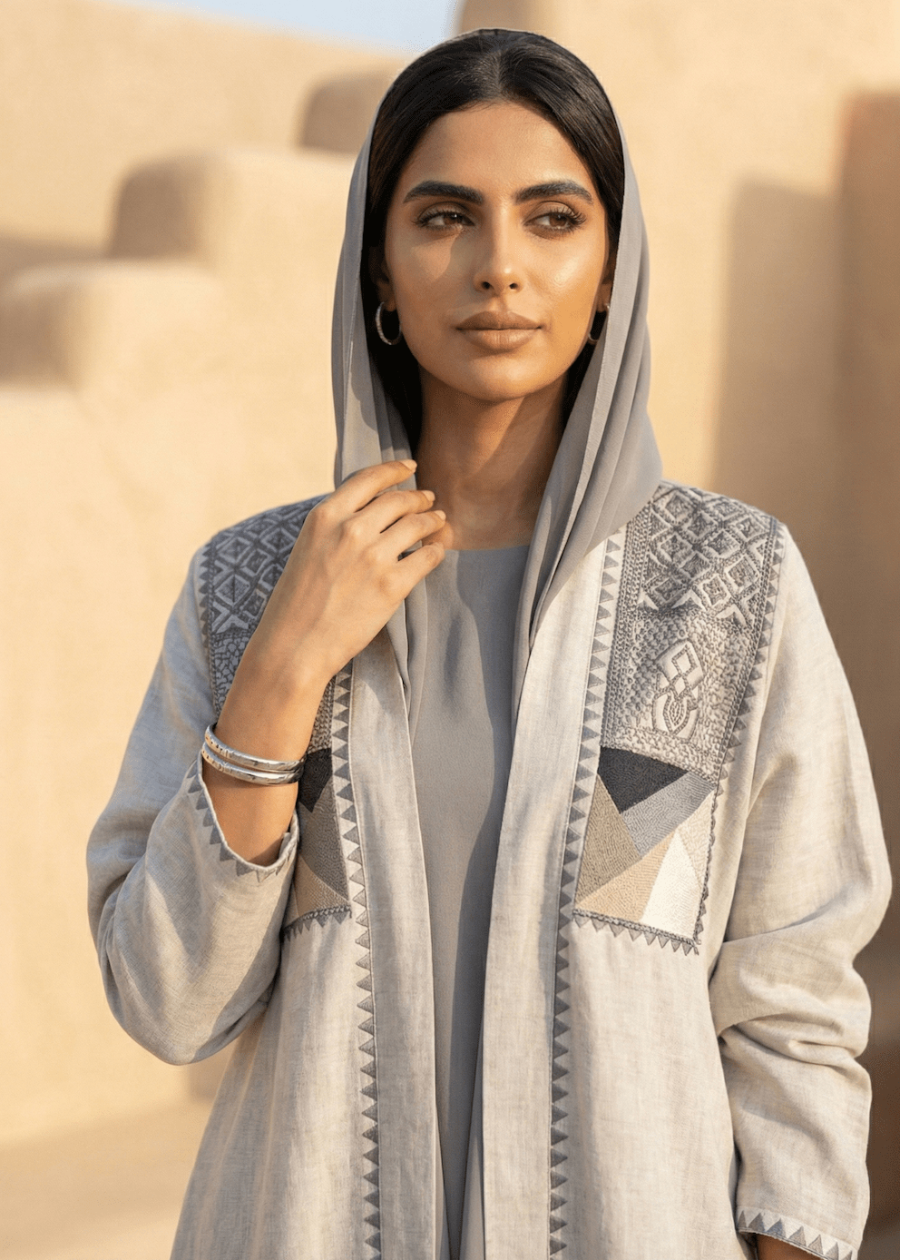 QM - 00141 ABAYA - QUARTIZ - MIRA Y MANO