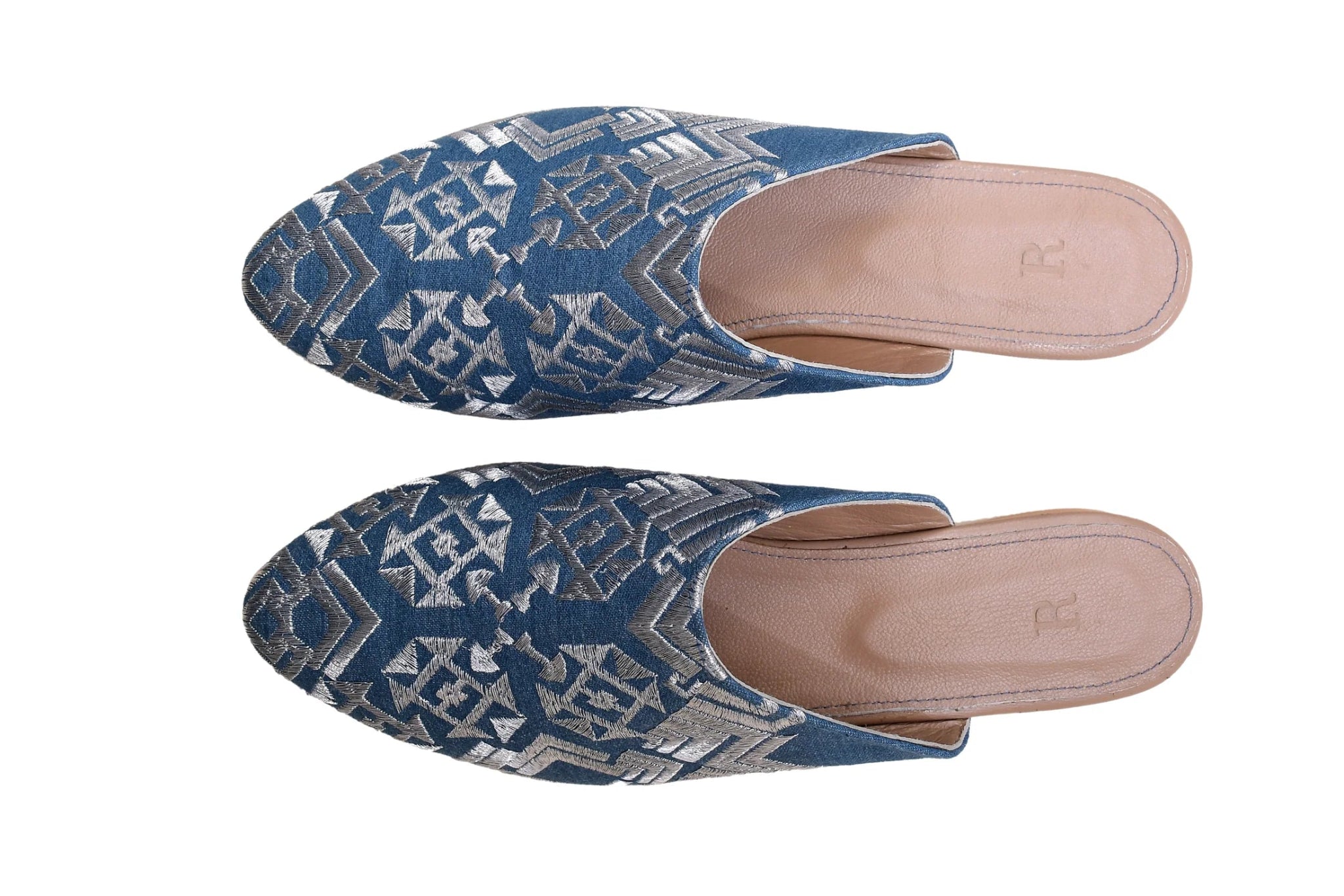 DENIM EMB SHOES - RAMLA - MIRA Y MANO