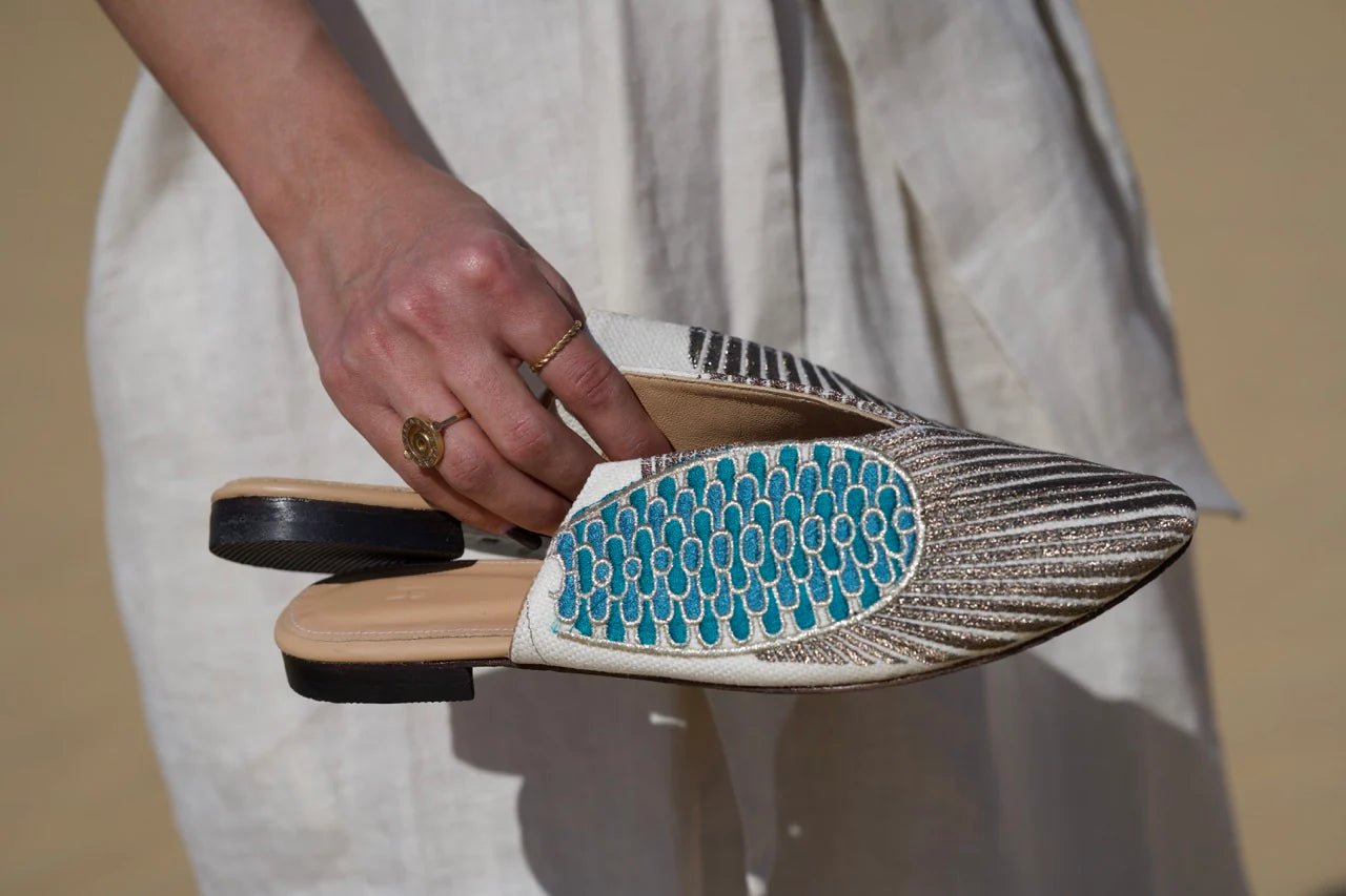 RAMLA RESHA - RAMLA - MIRA Y MANO