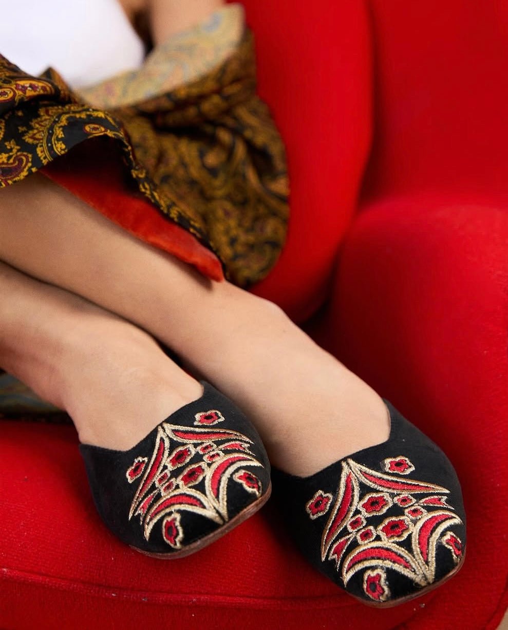 RML - RD SHOES - RAMLA - MIRA Y MANO