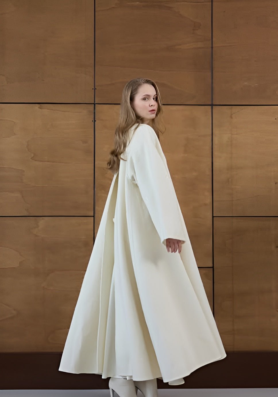 R - FW25 - N5 FARWA - REGISTERED - MIRA Y MANO