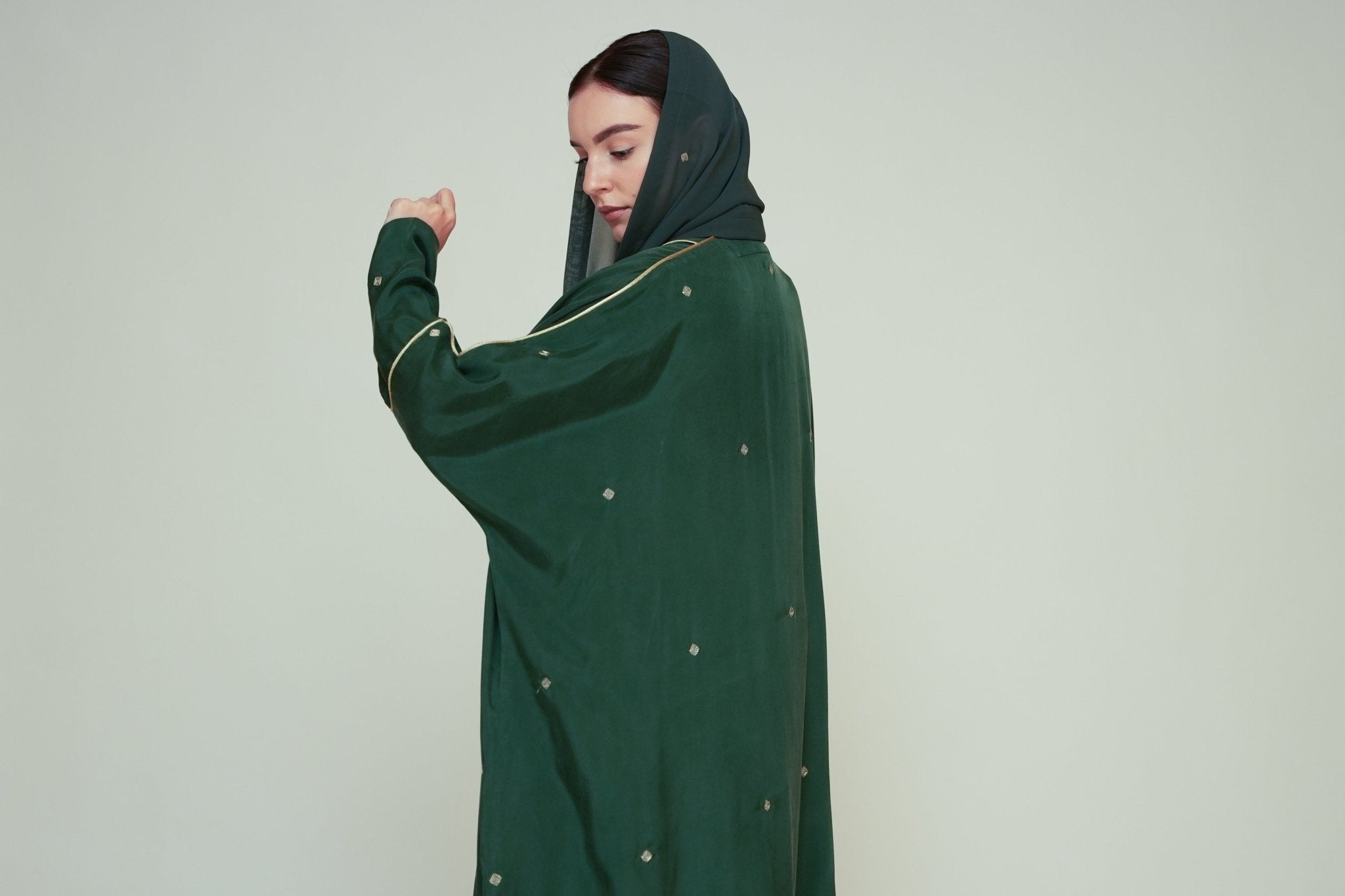 FW24R0102 - GR ABAYA - RIBBON - MIRA Y MANO