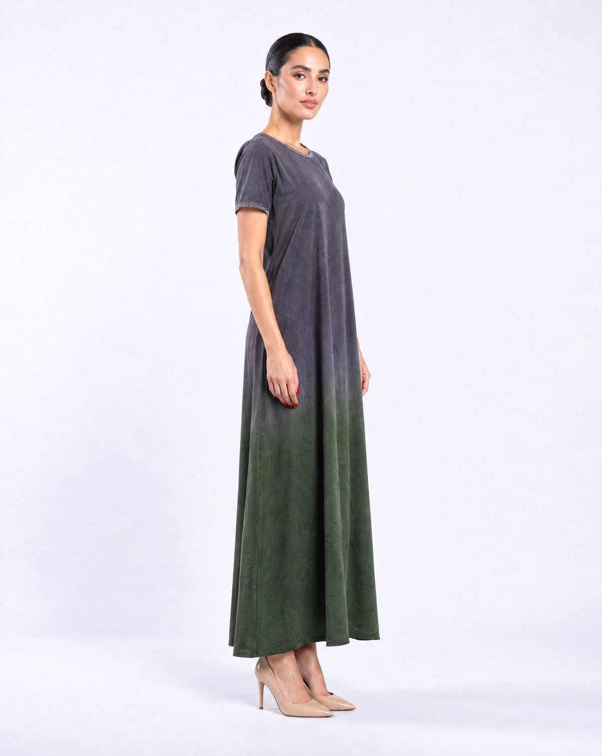FW25R199-GR – فستان من الحرير المغسول الأخضر – MIRA Y MANO