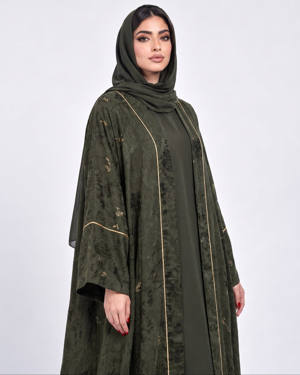 SS25R012-DOG – عباية – MIRA Y MANO