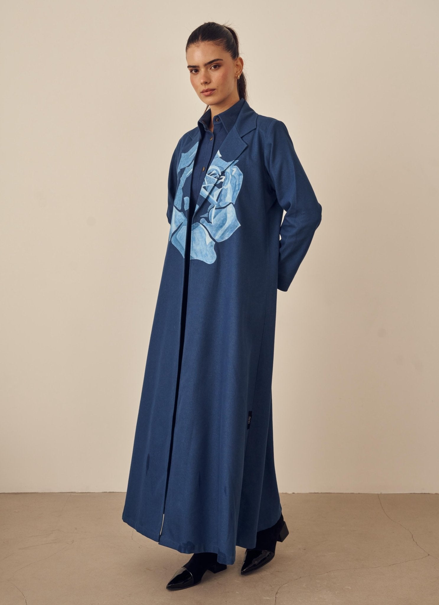 SAI 132 ABAYA - SAI - MIRA Y MANO