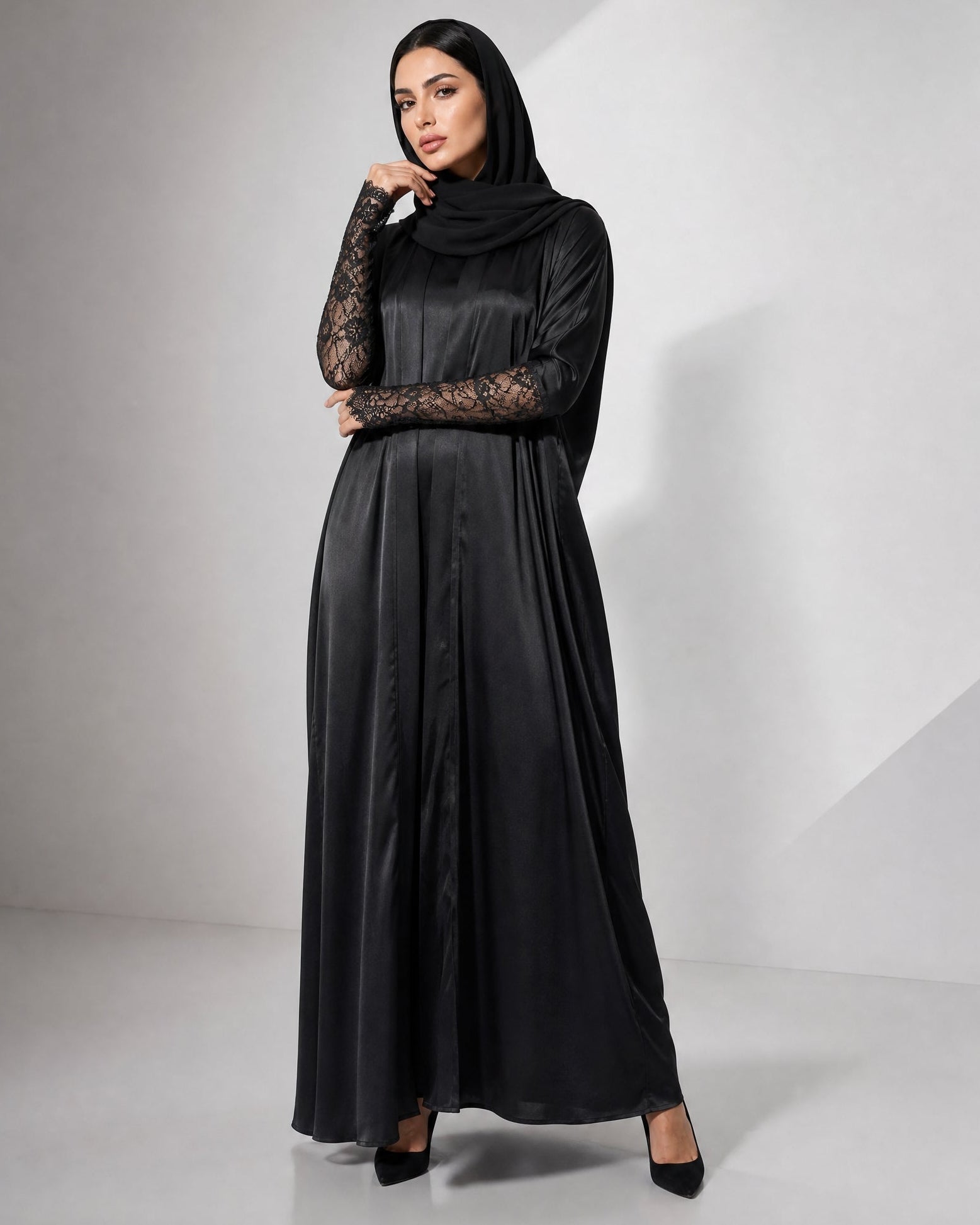 SISOTSTB ABAYA - SARA INTABI - MIRA Y MANO