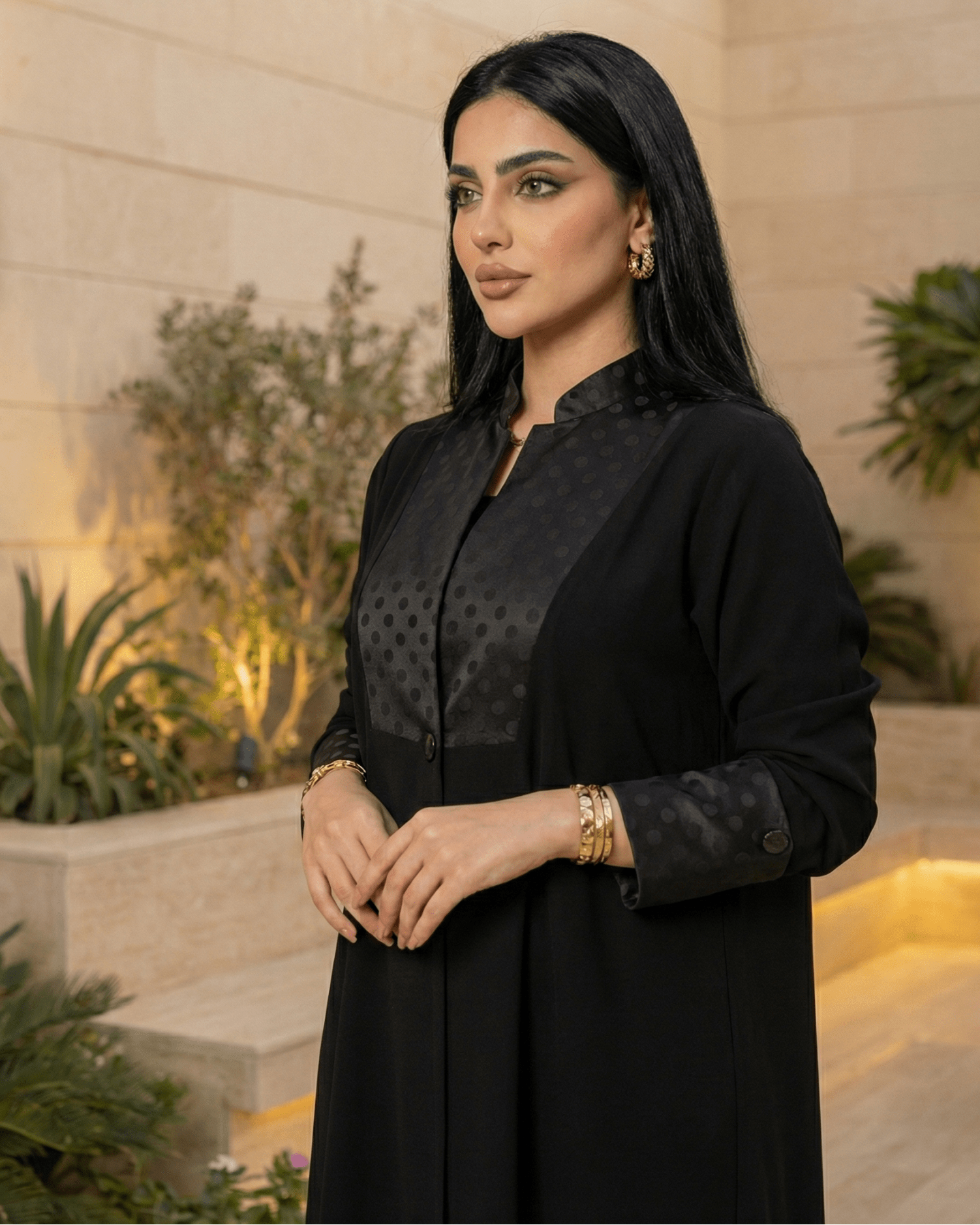 CODE - 31 ABAYA - SCYCLE - MIRA Y MANO