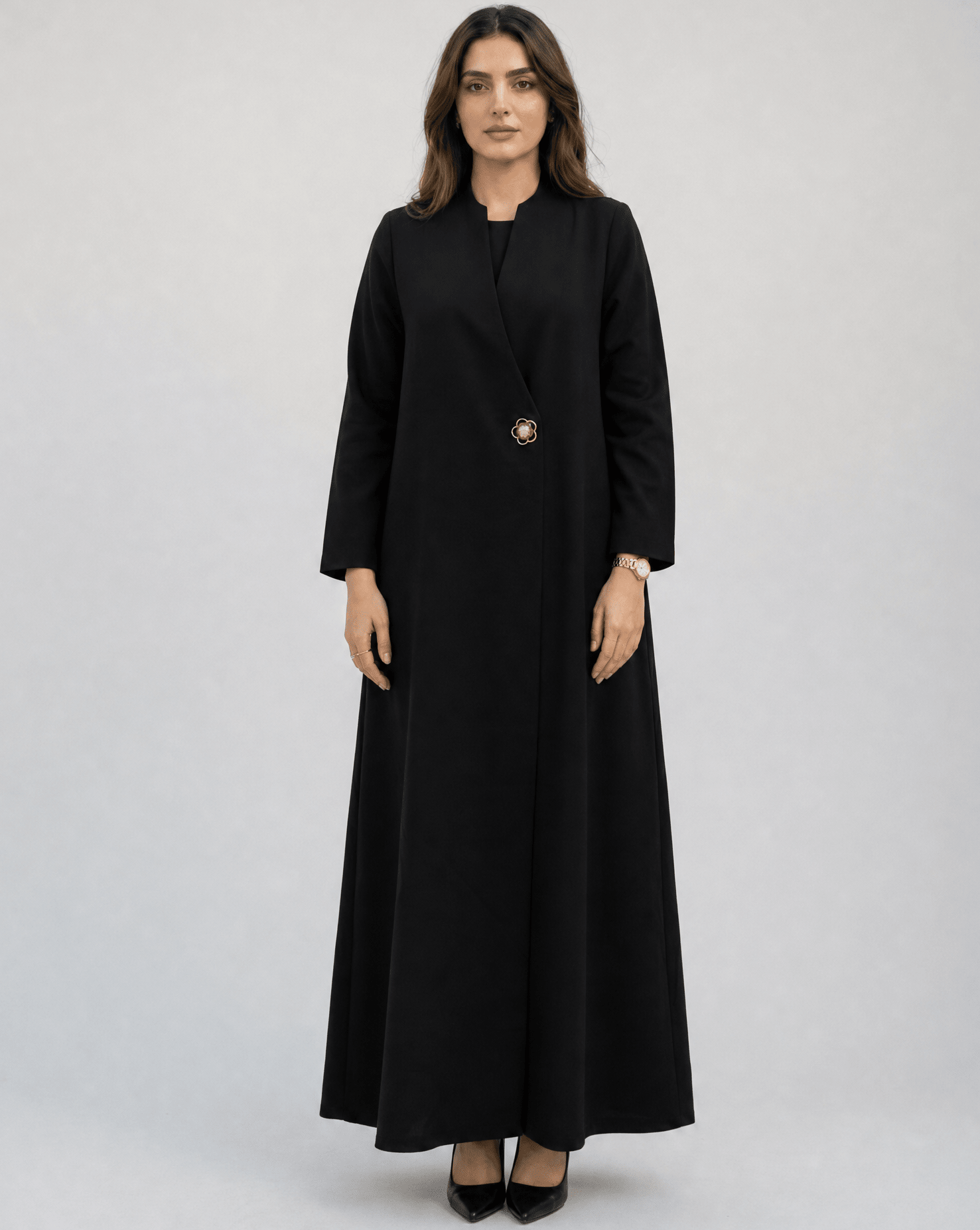 CODE - 38 - BLK ABAYA - SCYCLE - MIRA Y MANO