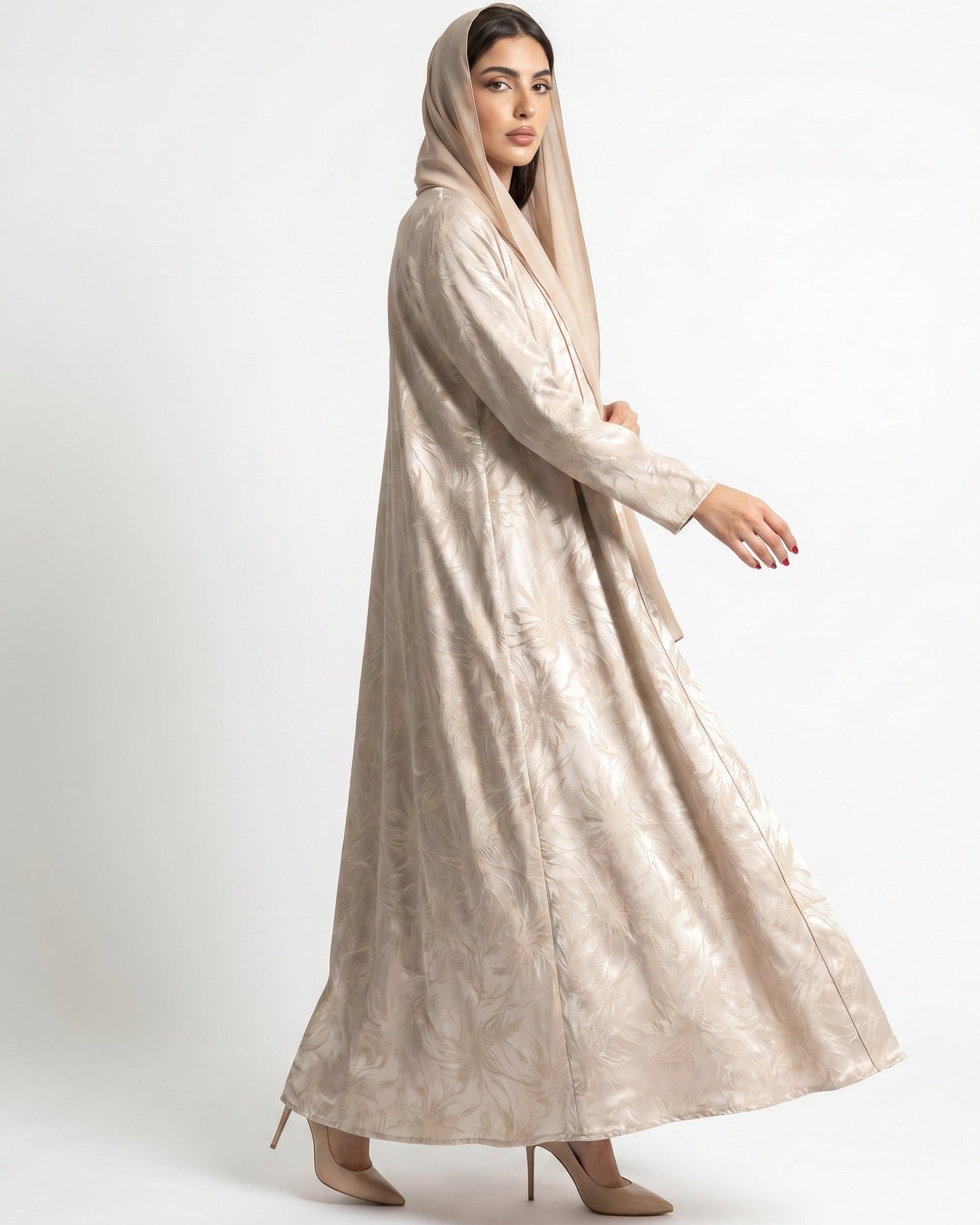 SCYCLE-45 ABAYA - SCYCLE - MIRA Y MANO