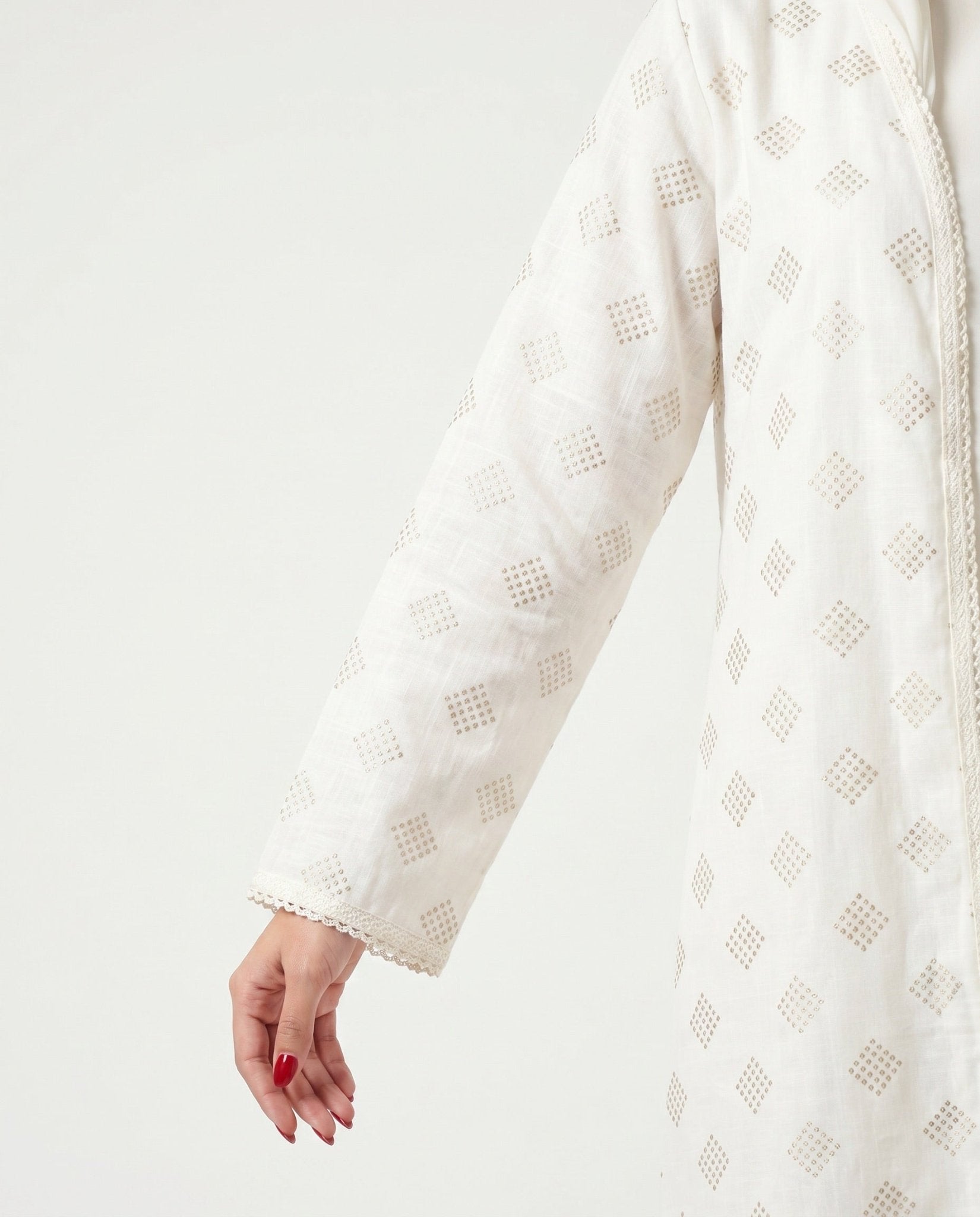SCYCLE-56 ABAYA - SCYCLE - MIRA Y MANO
