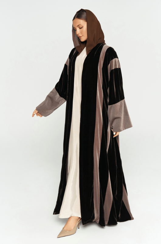 AW25STIT618 ABAYA - STITCH LABEL - MIRA Y MANO