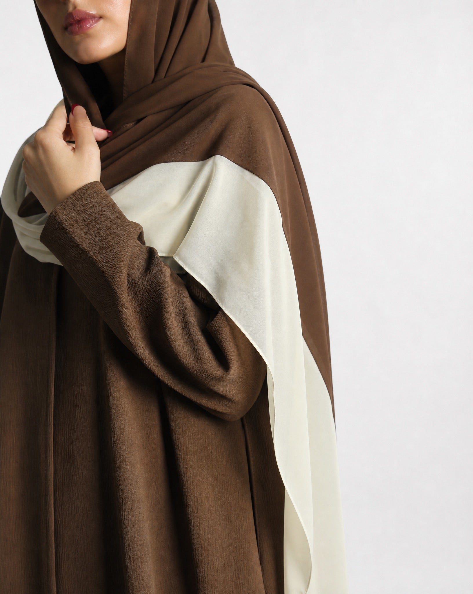 SS25STIT430 ABAYA - STITCH LABEL - MIRA Y MANO