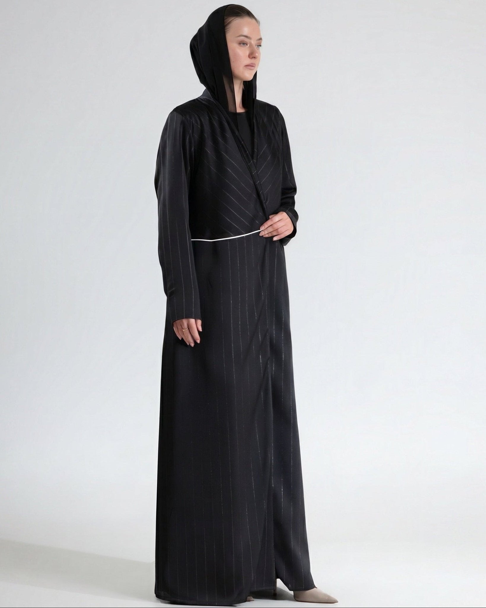 SS26STIT733 ABAYA - STITCH LABEL - MIRA Y MANO