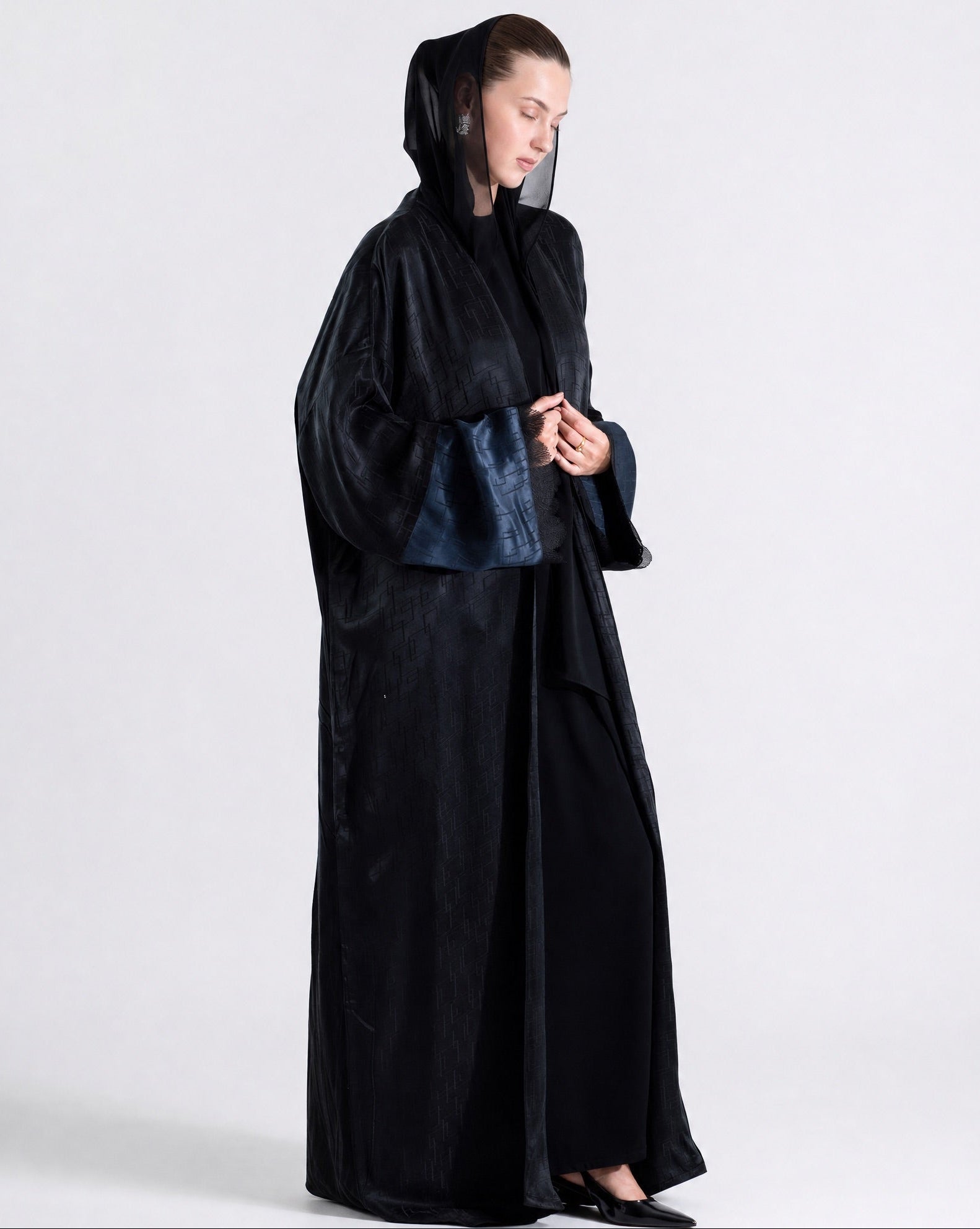 SS26STIT757 ABAYA - STITCH LABEL - MIRA Y MANO