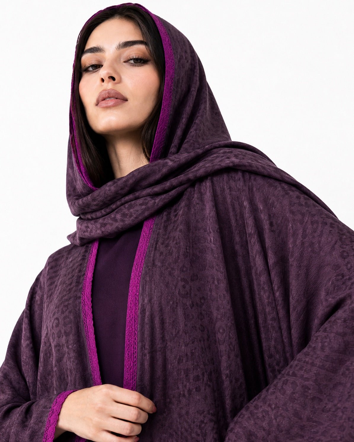 580SU-PUR1-Purple Linen Abaya - SUZAN MUZAFFAR - MIRA Y MANO
