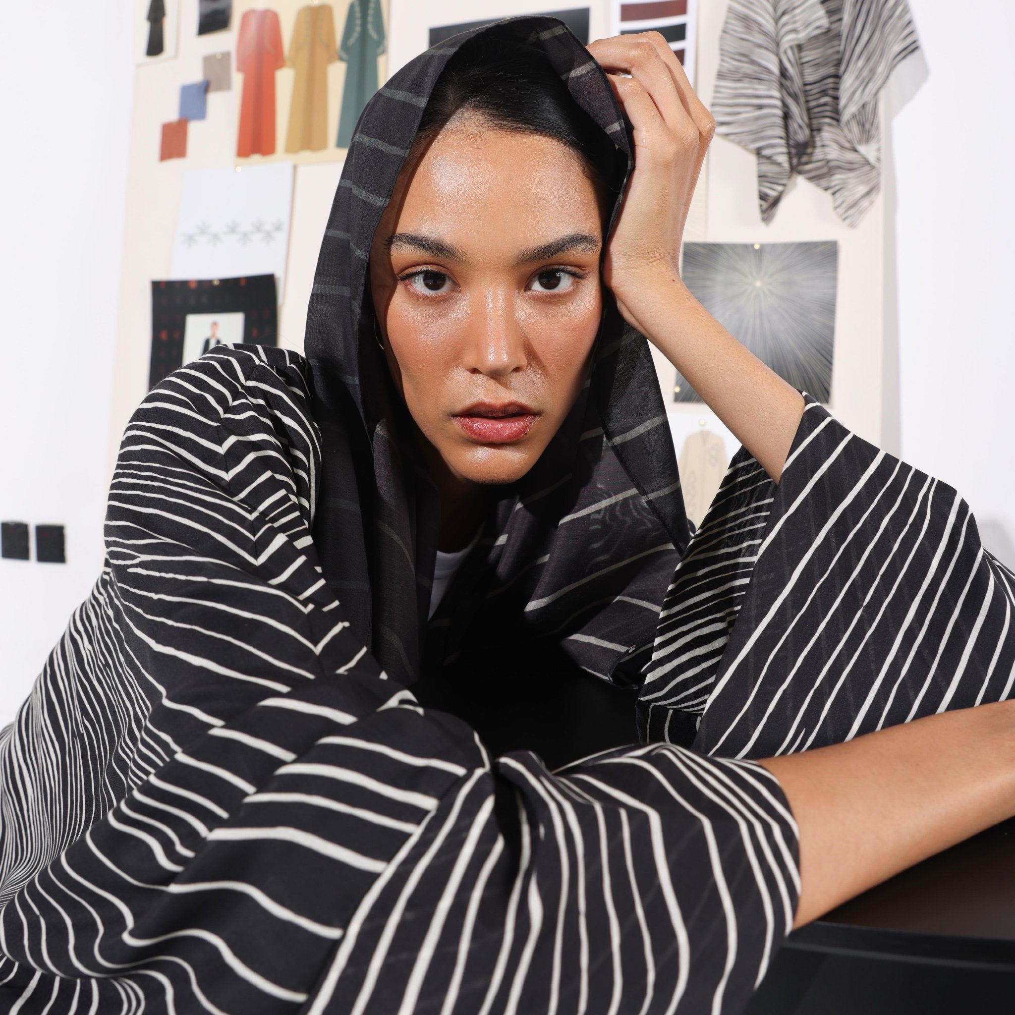 SUNRAYS - BK ABAYA - TEAL - MIRA Y MANO