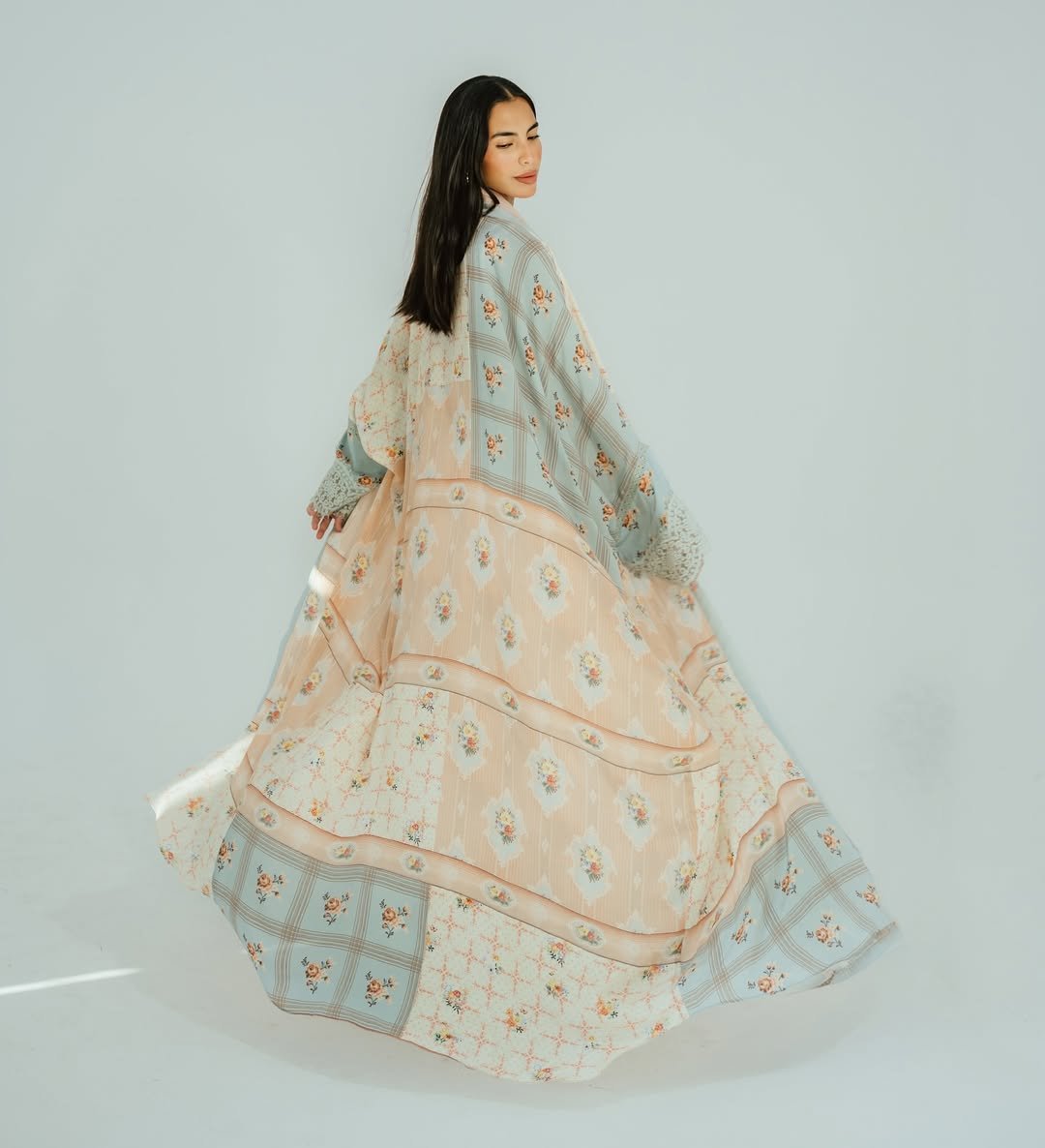 BT6330 - L ABAYA - THE DRESSING ROOM - MIRA Y MANO