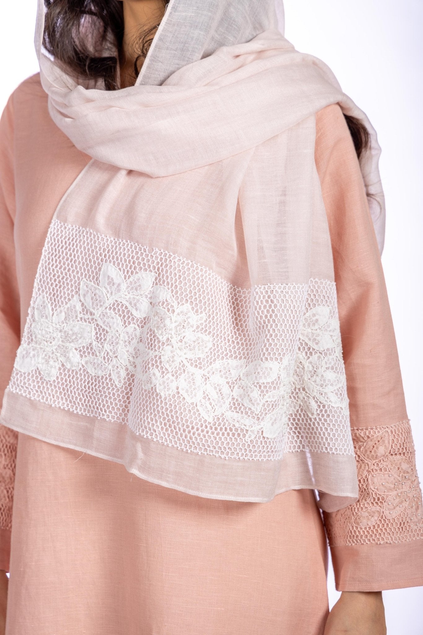 BT6364 - P SCARF - THE DRESSING ROOM - MIRA Y MANO