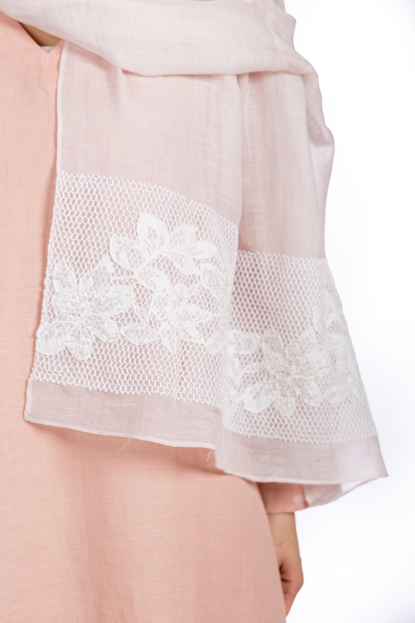 BT6364 - P SCARF - THE DRESSING ROOM - MIRA Y MANO