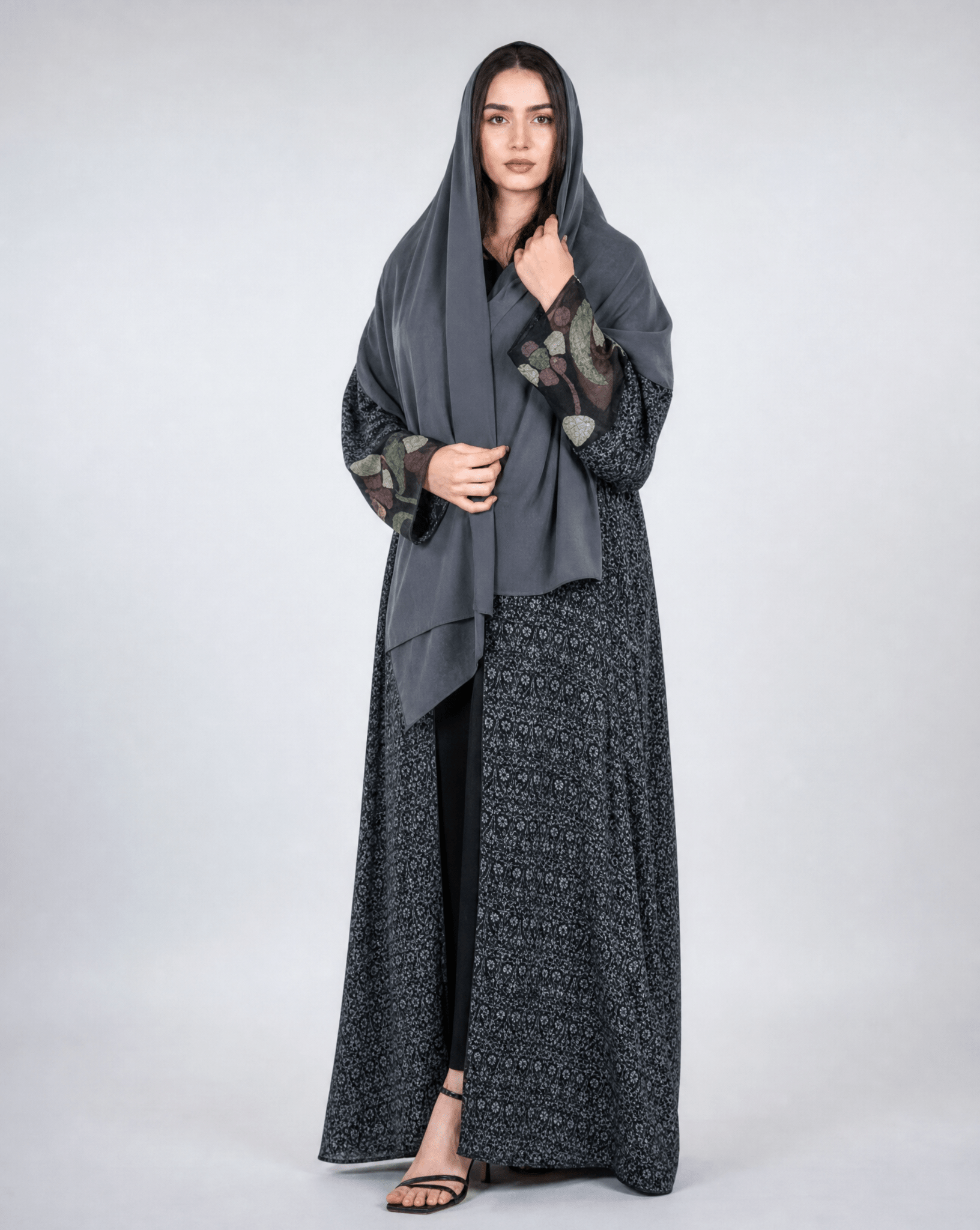 BT6529 - G ABAYA - THE DRESSING ROOM - MIRA Y MANO