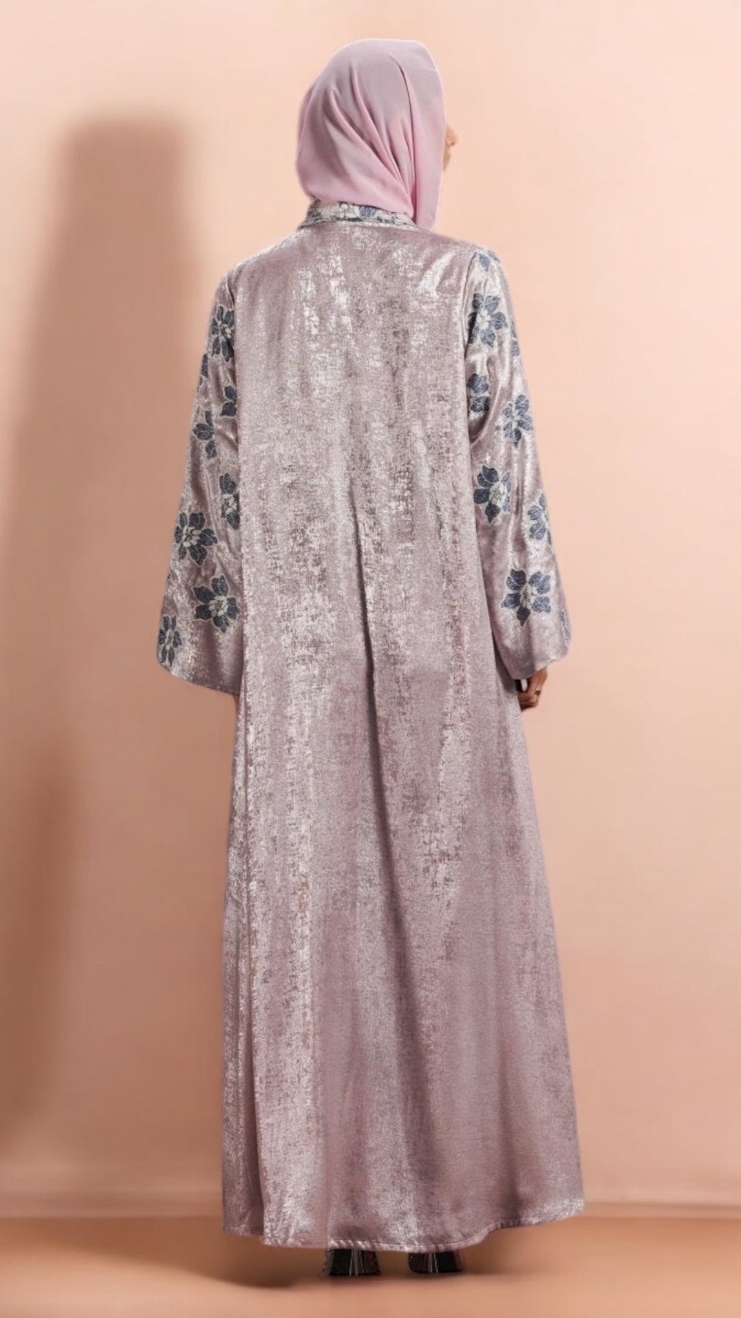 RAMADAN25LOOKA12 ABAYA - THE ORPHIC - MIRA Y MANO