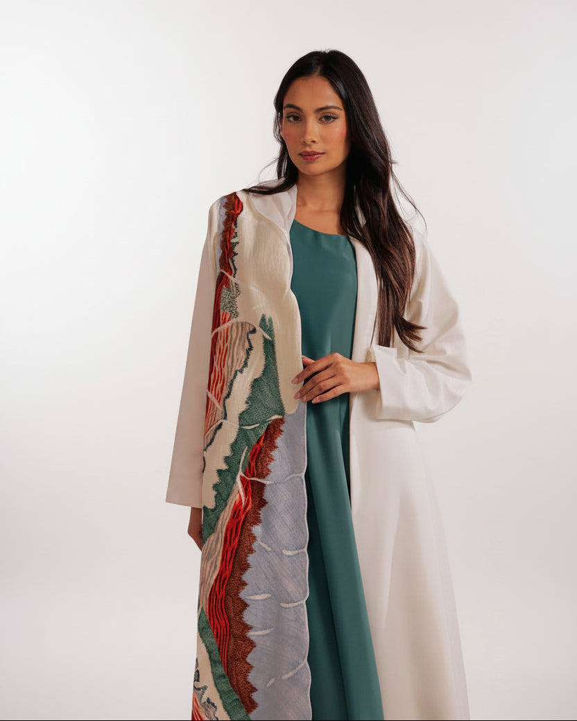 RAMADAN26LOOK01 ABAYA - THE ORPHIC - MIRA Y MANO