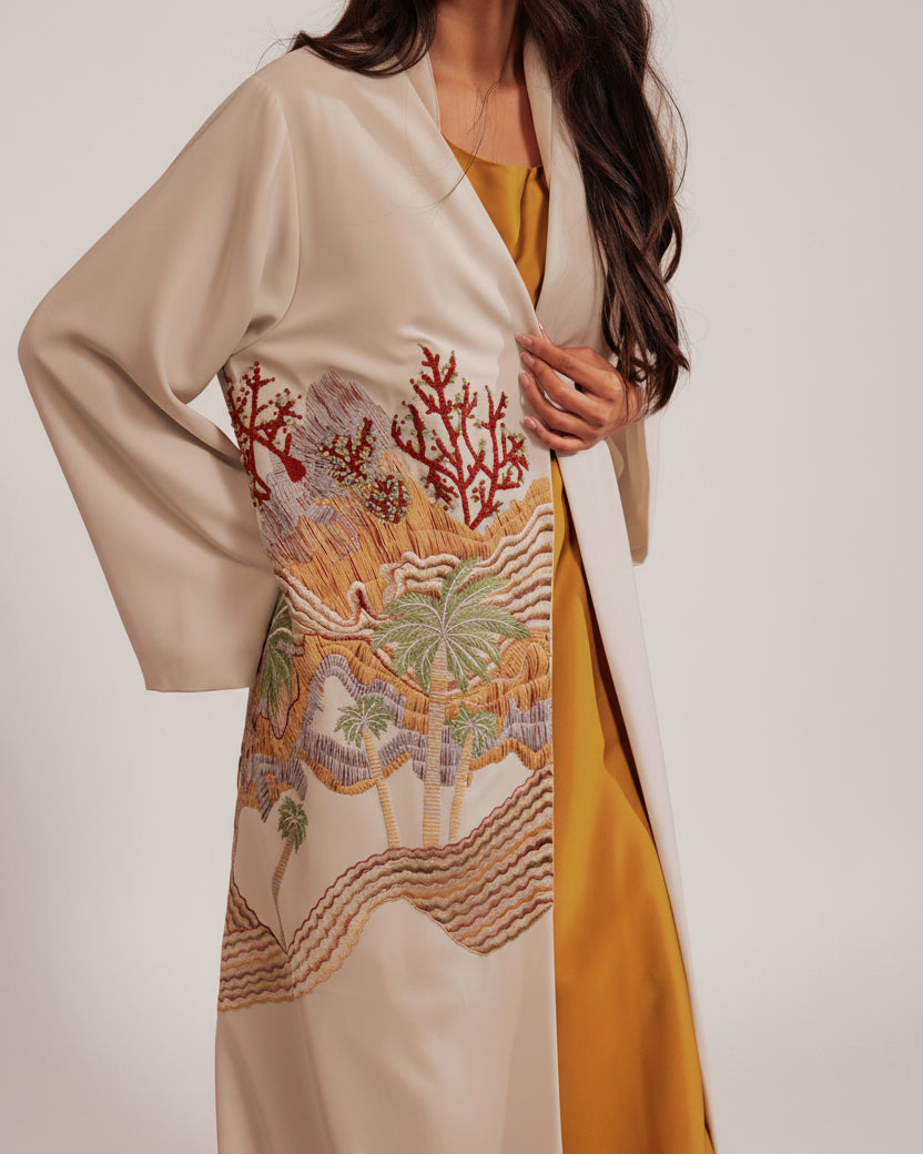RAMADAN26LOOK02 ABAYA - THE ORPHIC - MIRA Y MANO