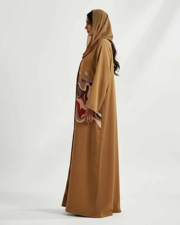 RAMADAN26LOOK03 ABAYA - THE ORPHIC - MIRA Y MANO