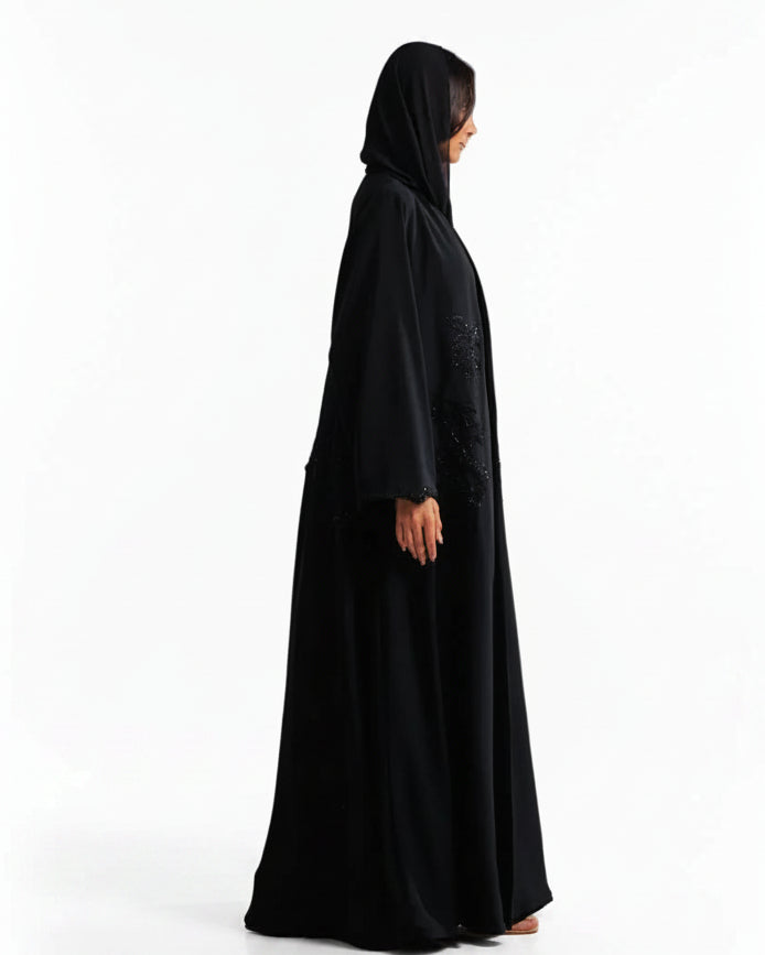 RAMADAN26LOOK06 ABAYA - THE ORPHIC - MIRA Y MANO