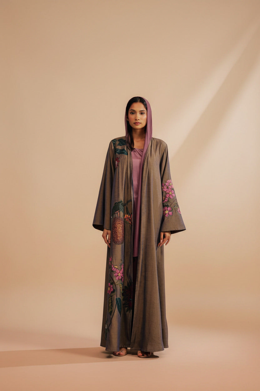 RAMADAN26LOOK09 ABAYA - THE ORPHIC - MIRA Y MANO