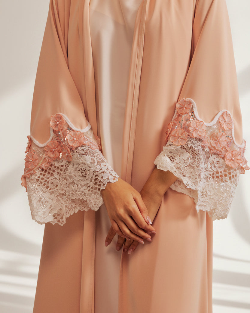 RAMADAN26LOOK15 ABAYA - THE ORPHIC - MIRA Y MANO