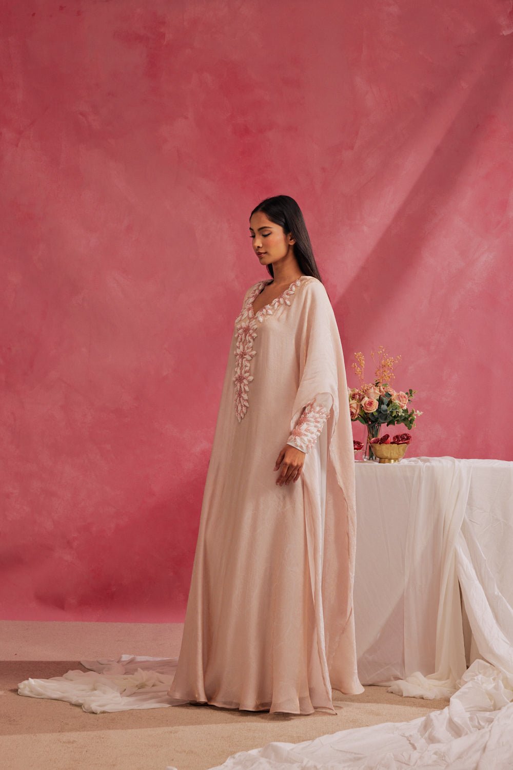 RAMADAN26LOOKK01 KAFTAN - THE ORPHIC - MIRA Y MANO