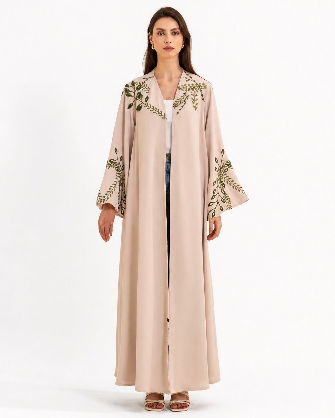 SUMMER26LOOK10 - Beige Crepe Abaya - THE ORPHIC - MIRA Y MANO