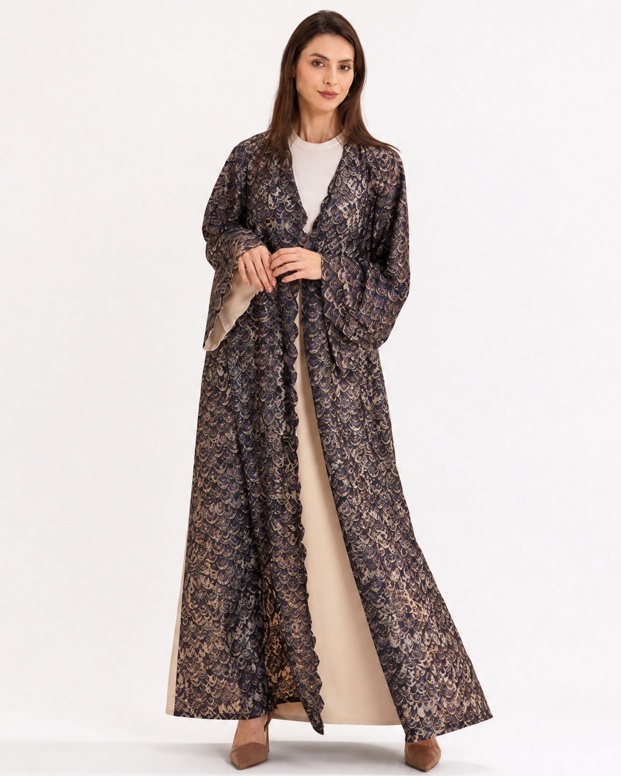 SUMMER26LOOK12 - Blue Lace Abaya - THE ORPHIC - MIRA Y MANO