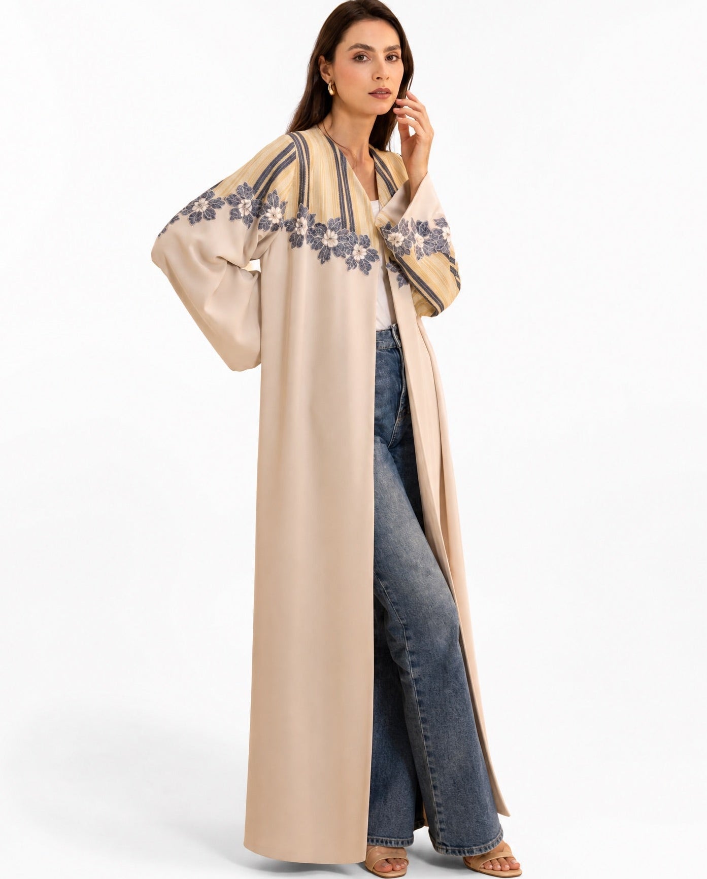SUMMER26LOOK13 - Beige Crepe Abaya - THE ORPHIC - MIRA Y MANO