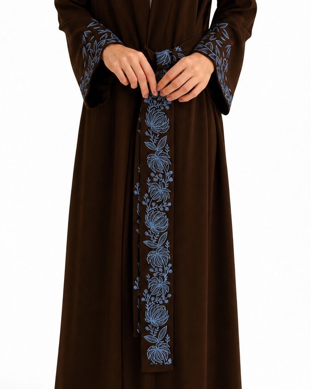 SUMMER26LOOK14 - Brown Crepe Abaya - THE ORPHIC - MIRA Y MANO